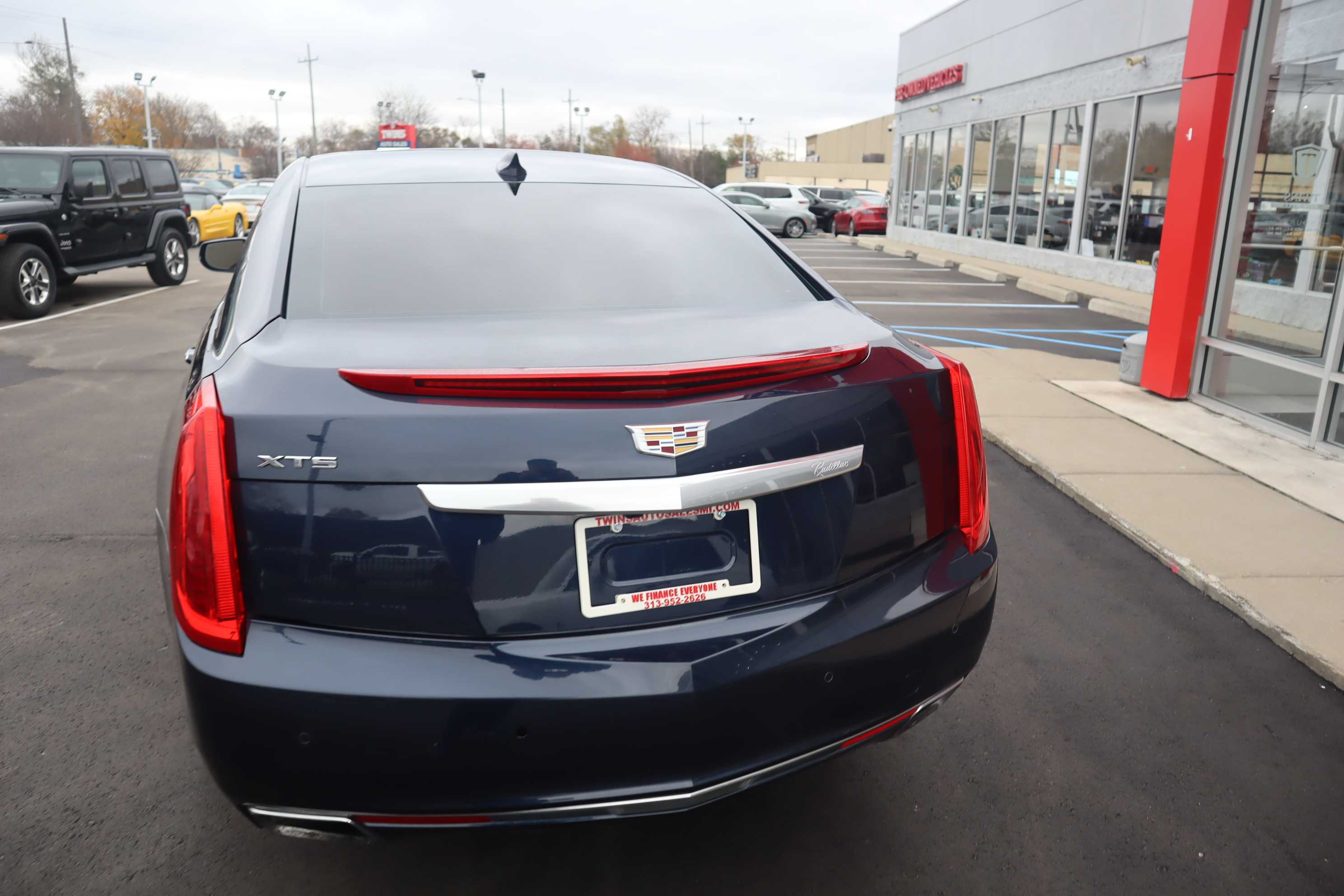 BLUE, 2016 CADILLAC XTS Thumnail Image 12