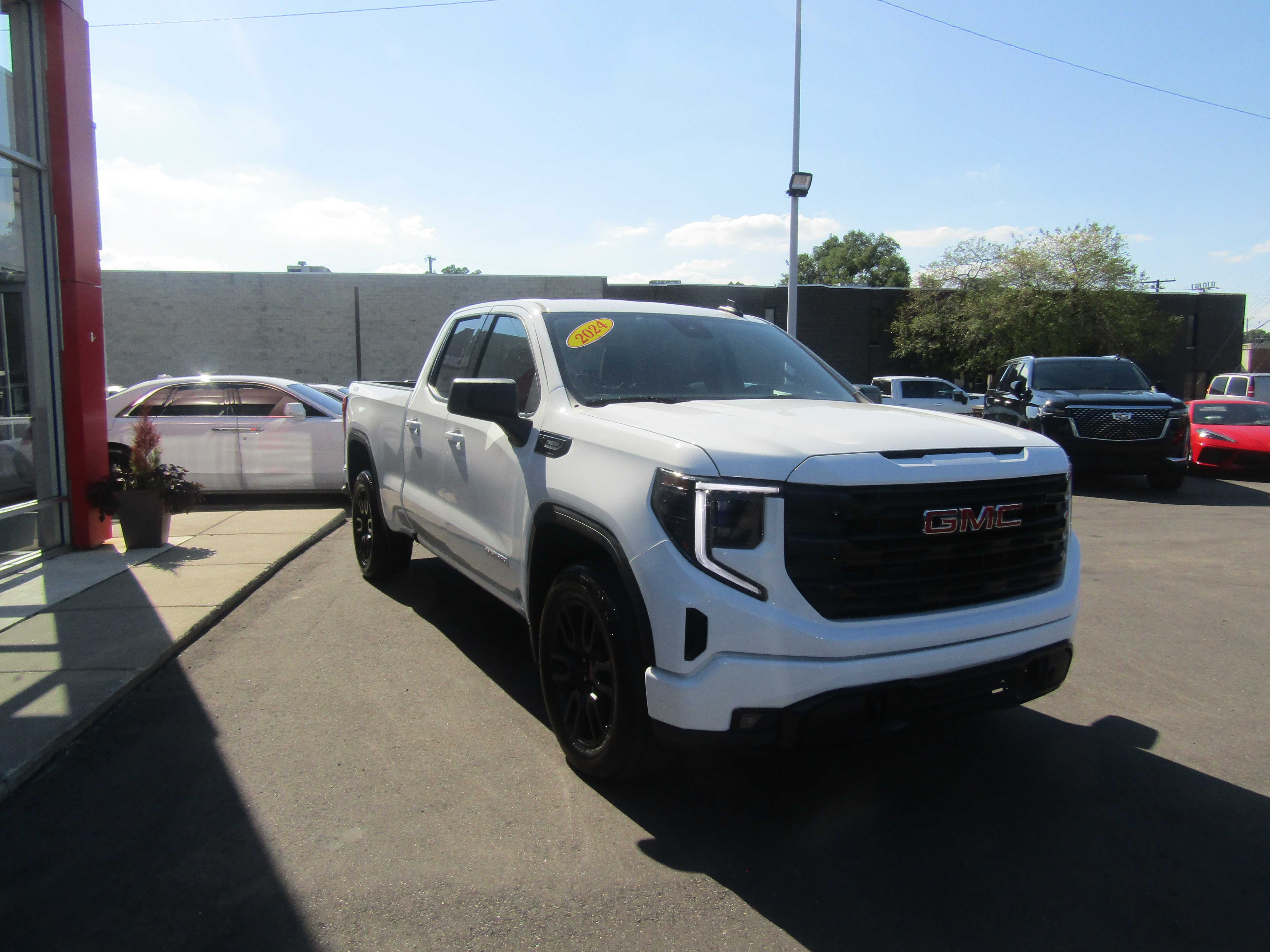 WHITE, 2024 GMC SIERRA 1500 DOUBLE CAB Thumnail Image 6