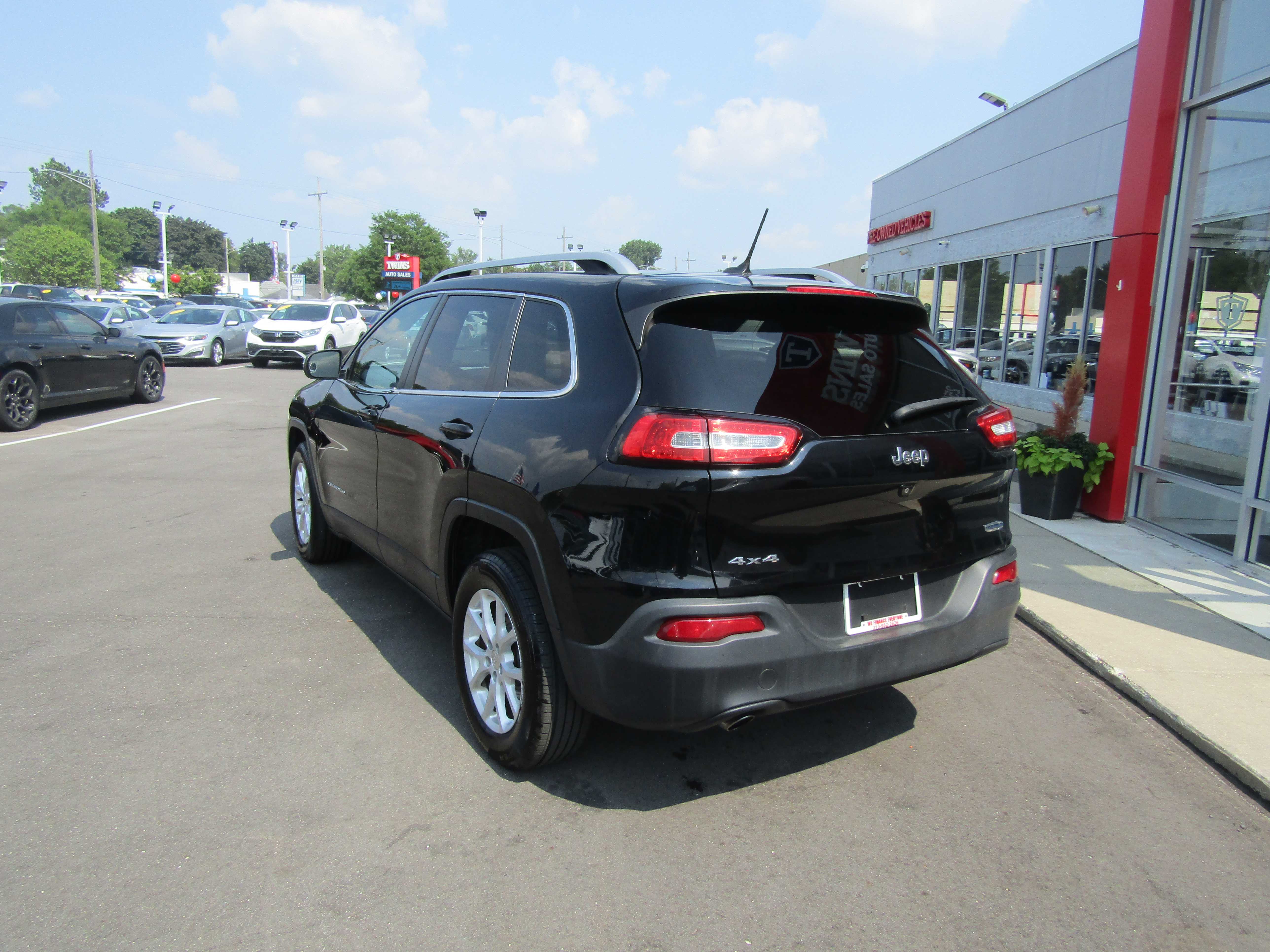 BLACK, 2017 JEEP CHEROKEE Thumnail Image 3