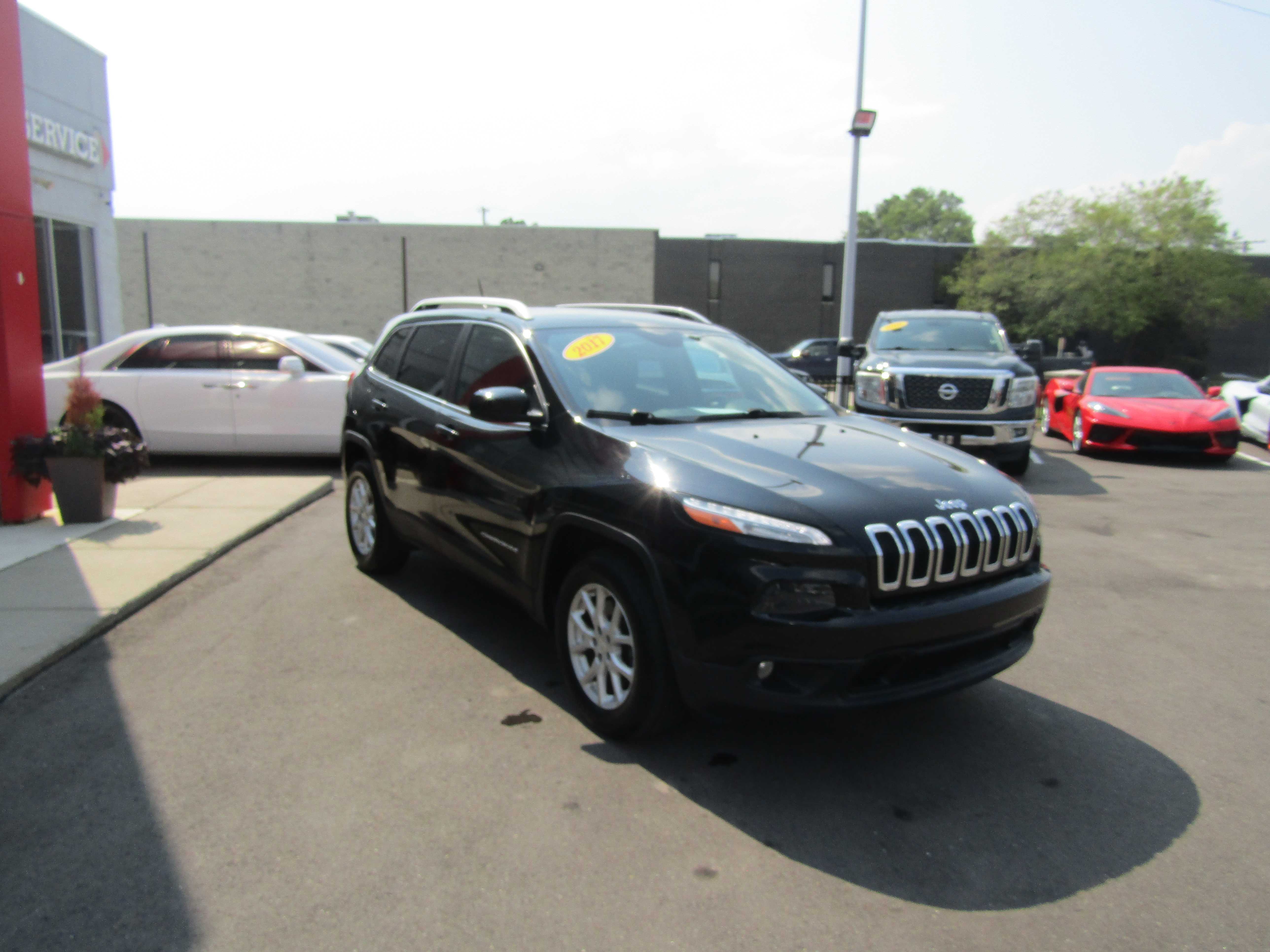 BLACK, 2017 JEEP CHEROKEE Thumnail Image 5