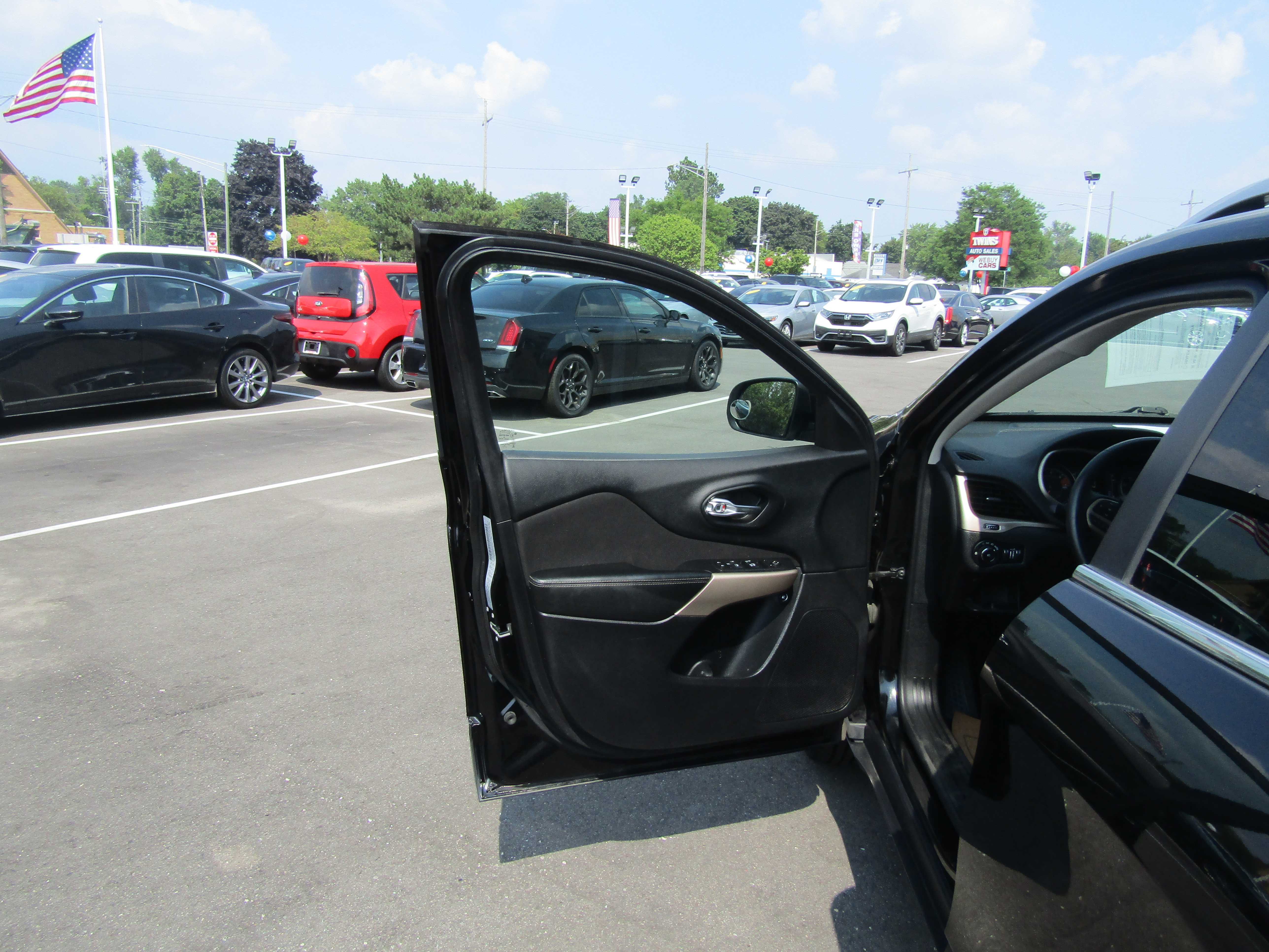 BLACK, 2017 JEEP CHEROKEE Thumnail Image 7