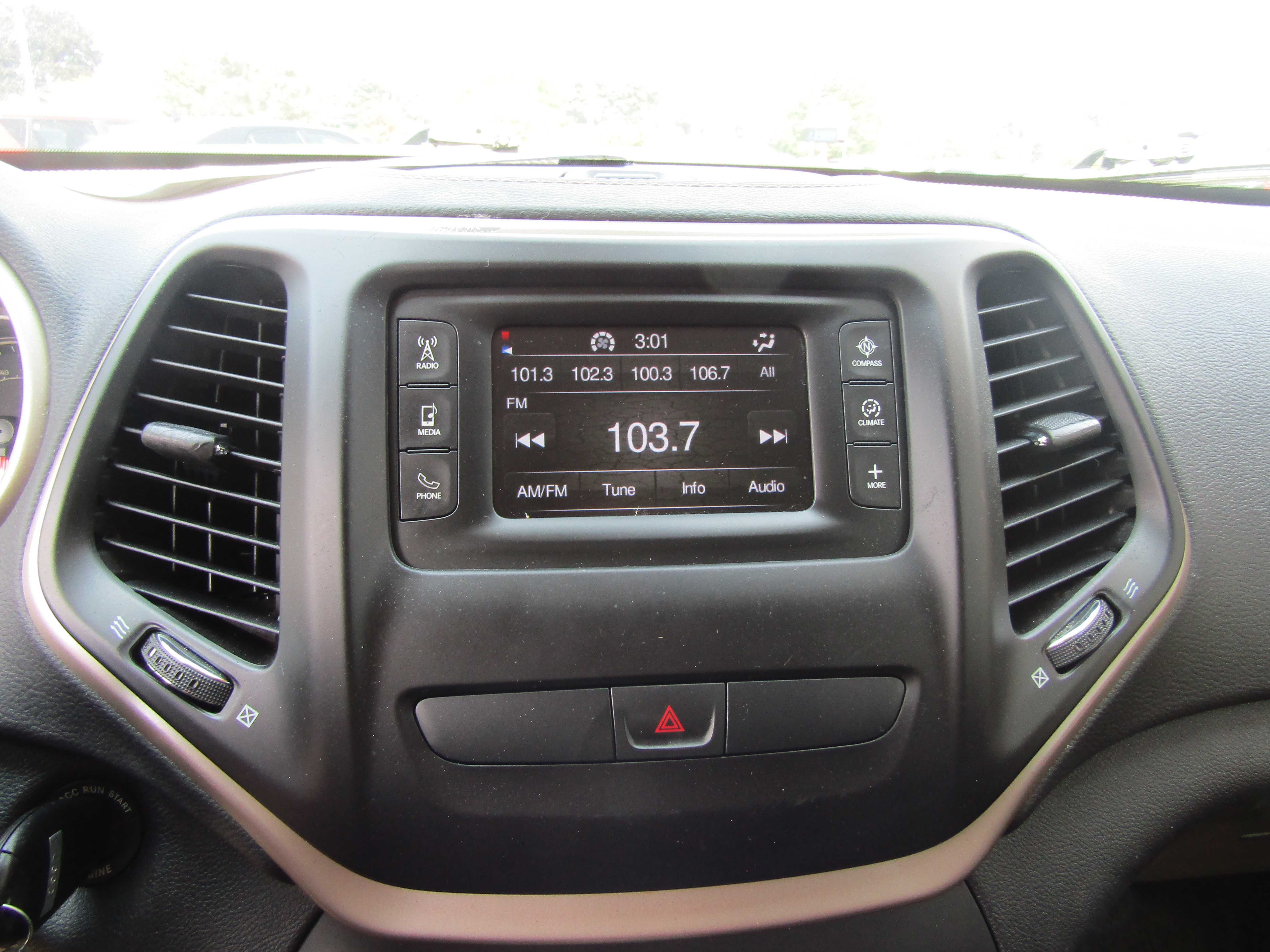 BLACK, 2017 JEEP CHEROKEE Thumnail Image 15