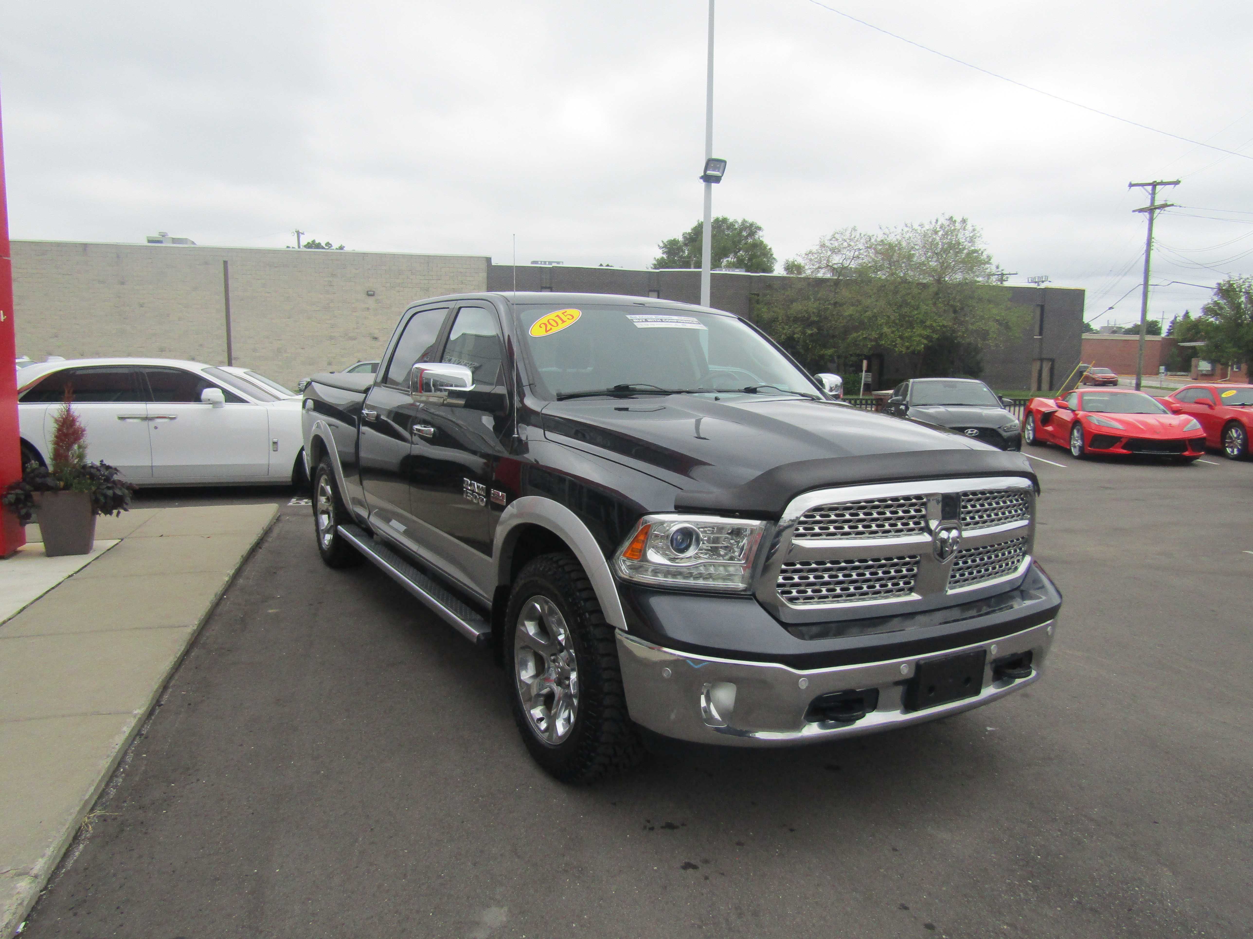 GRAY, 2015 RAM 1500 CREW CAB Thumnail Image 5