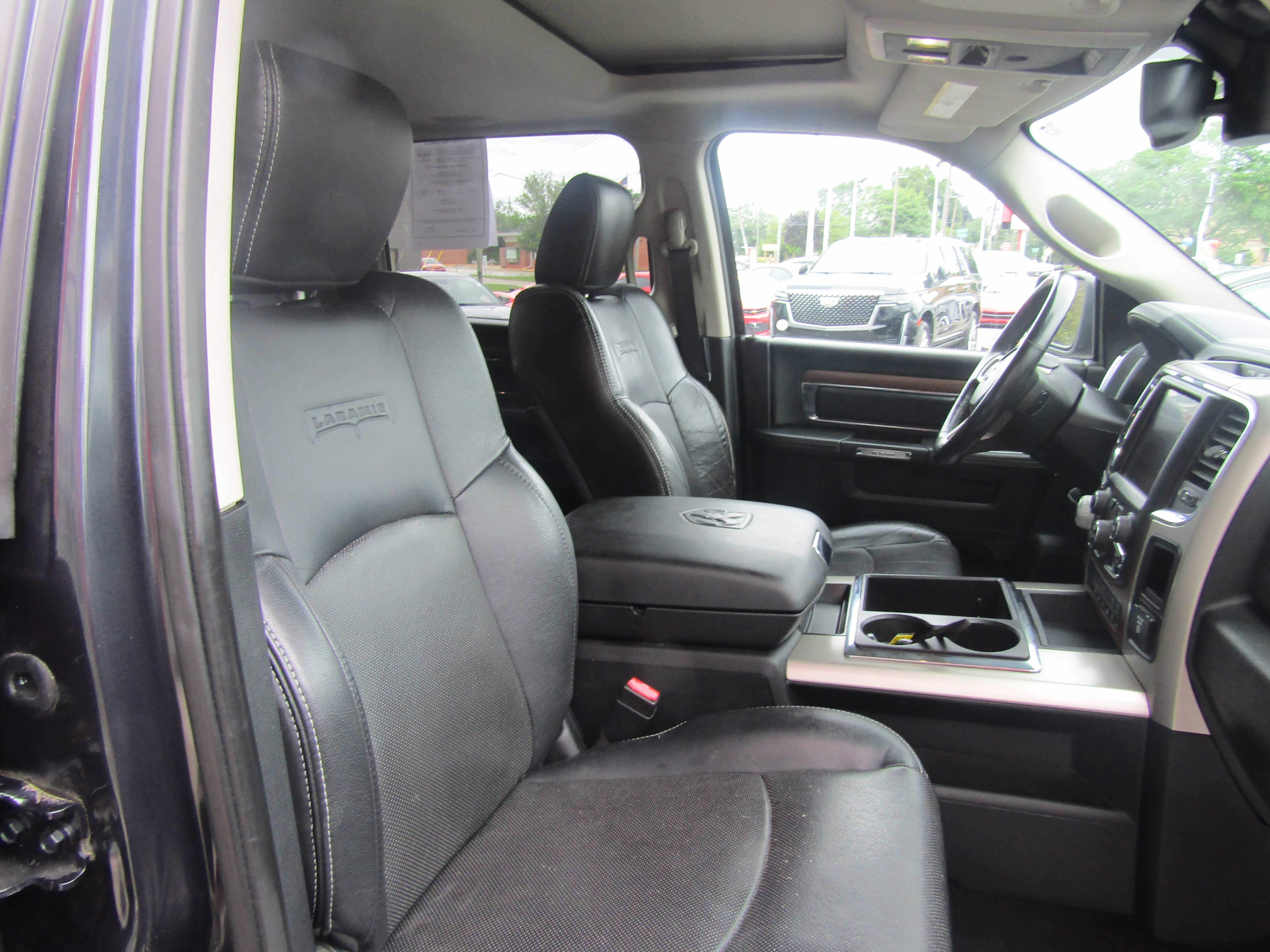 GRAY, 2015 RAM 1500 CREW CAB Thumnail Image 10