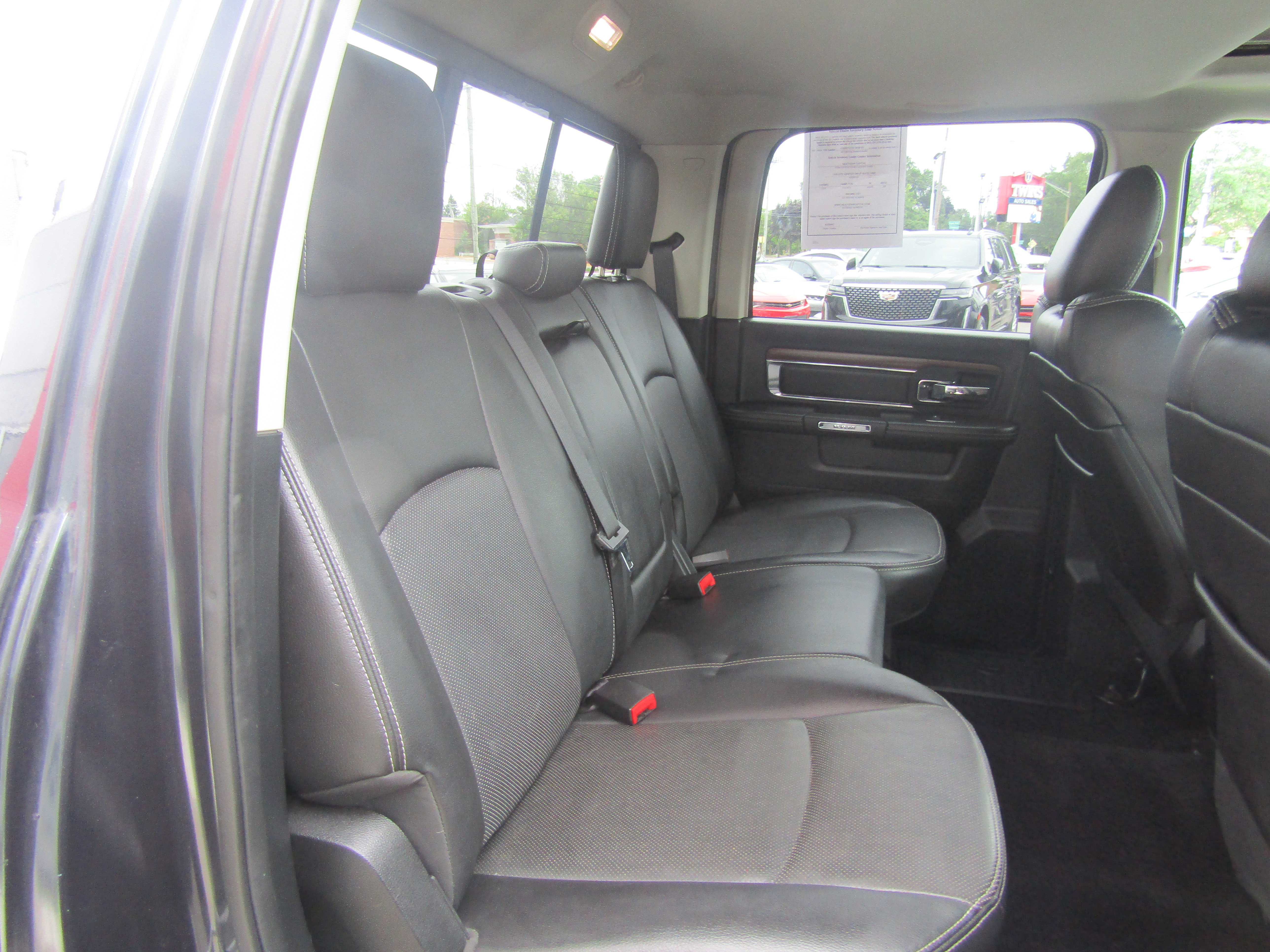 GRAY, 2015 RAM 1500 CREW CAB Thumnail Image 11
