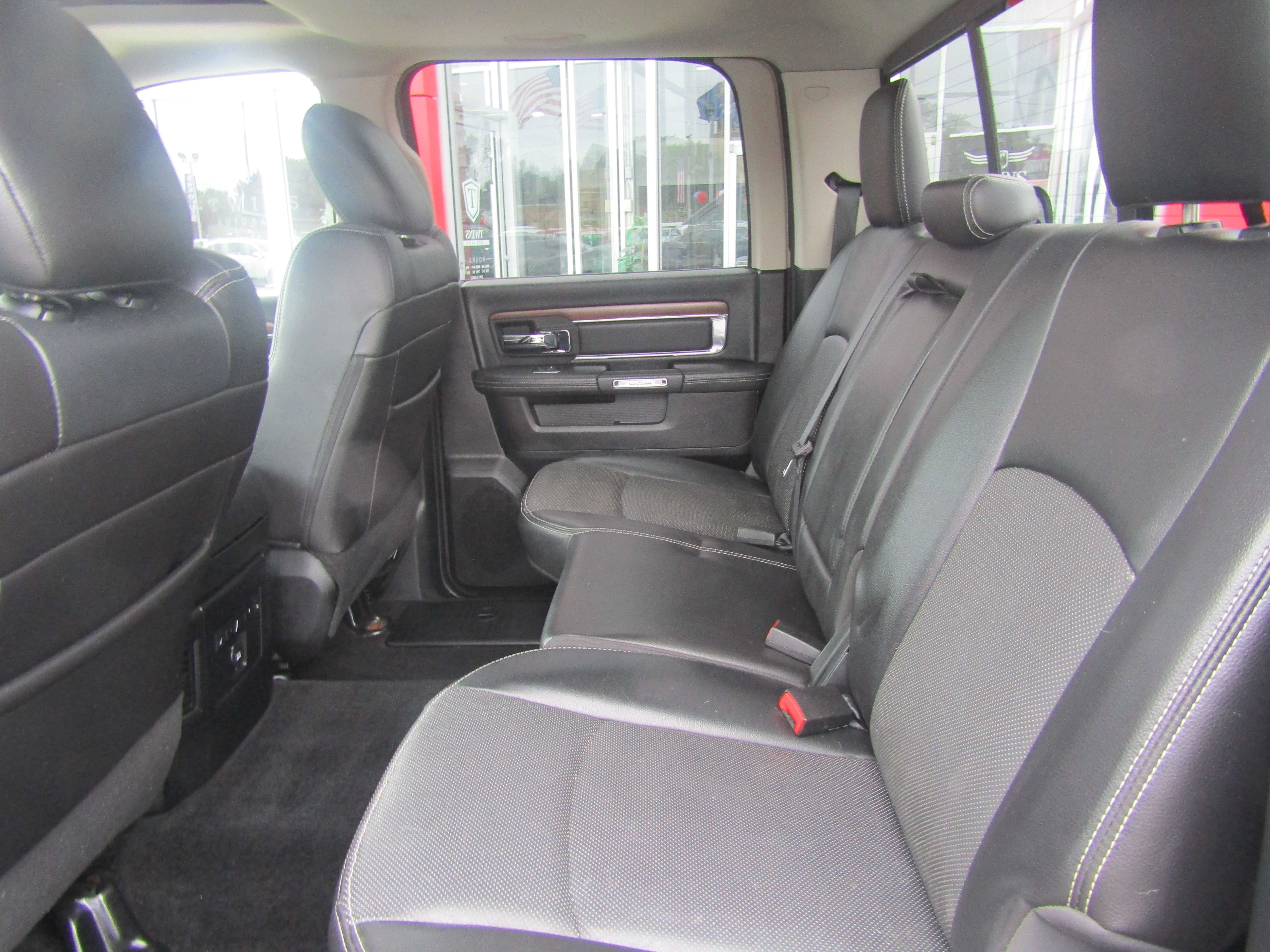 GRAY, 2015 RAM 1500 CREW CAB Thumnail Image 12