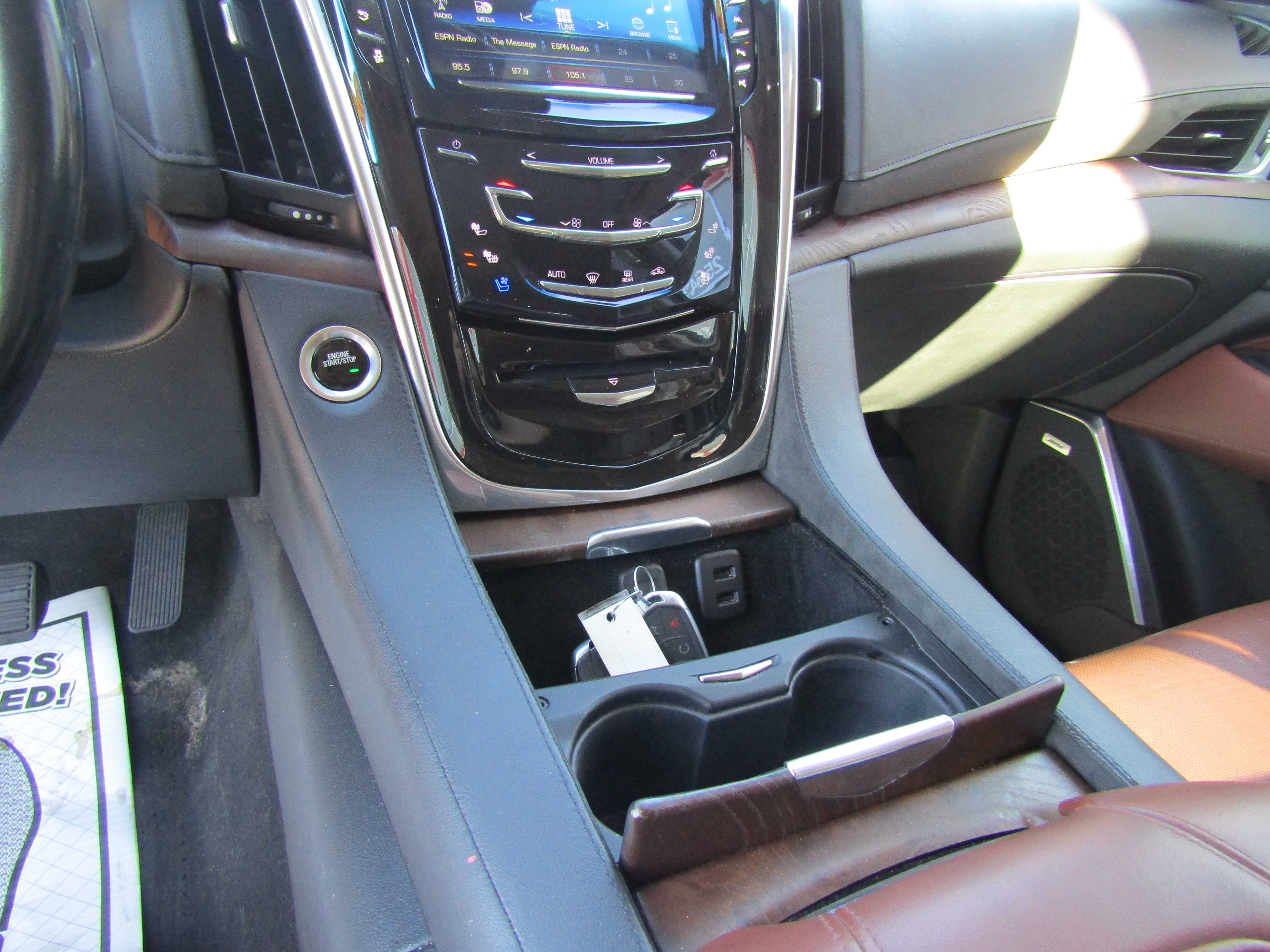 WHITE, 2019 CADILLAC ESCALADE ESV Thumnail Image 16