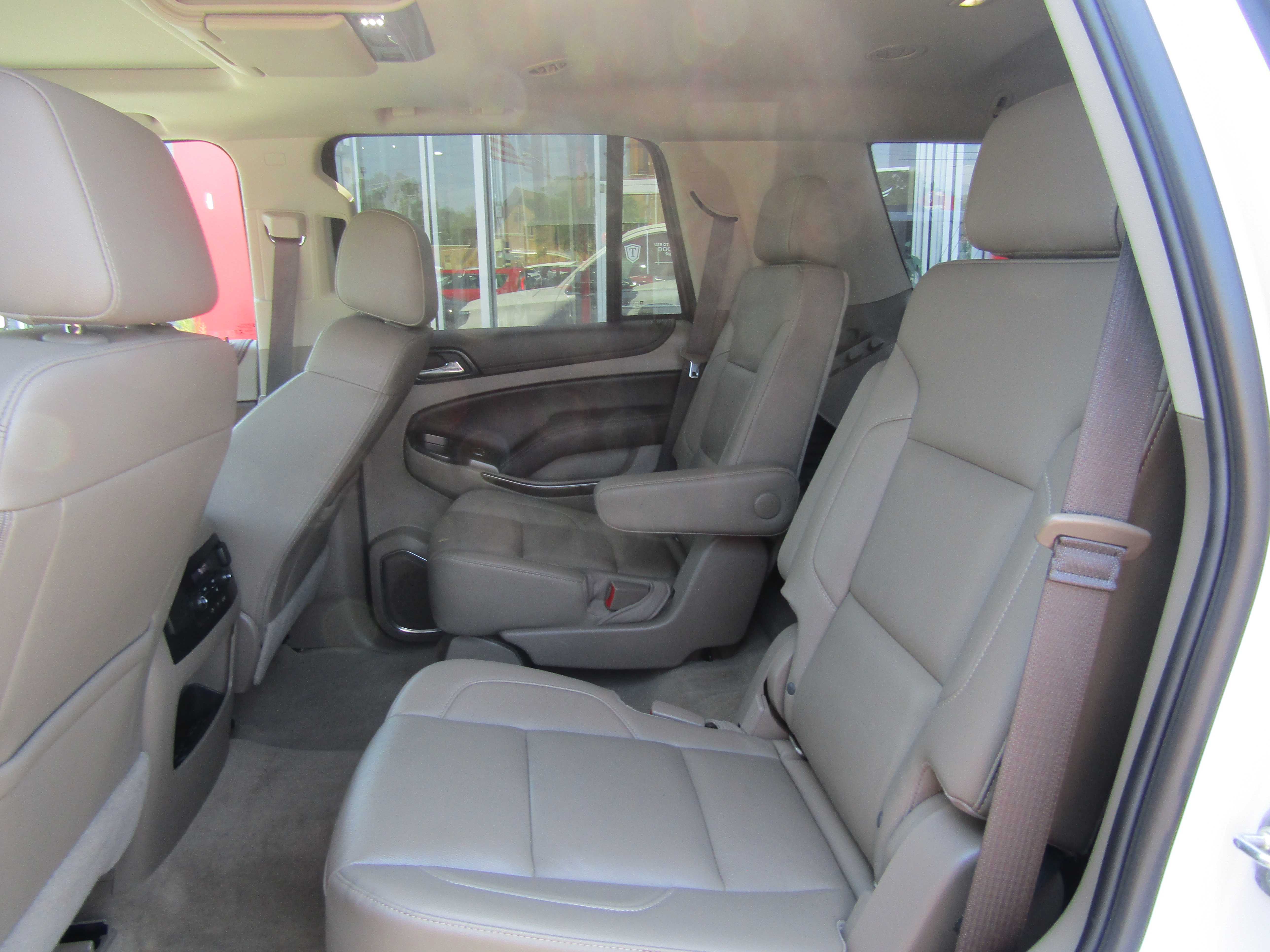 WHITE, 2019 CHEVROLET TAHOE Thumnail Image 12