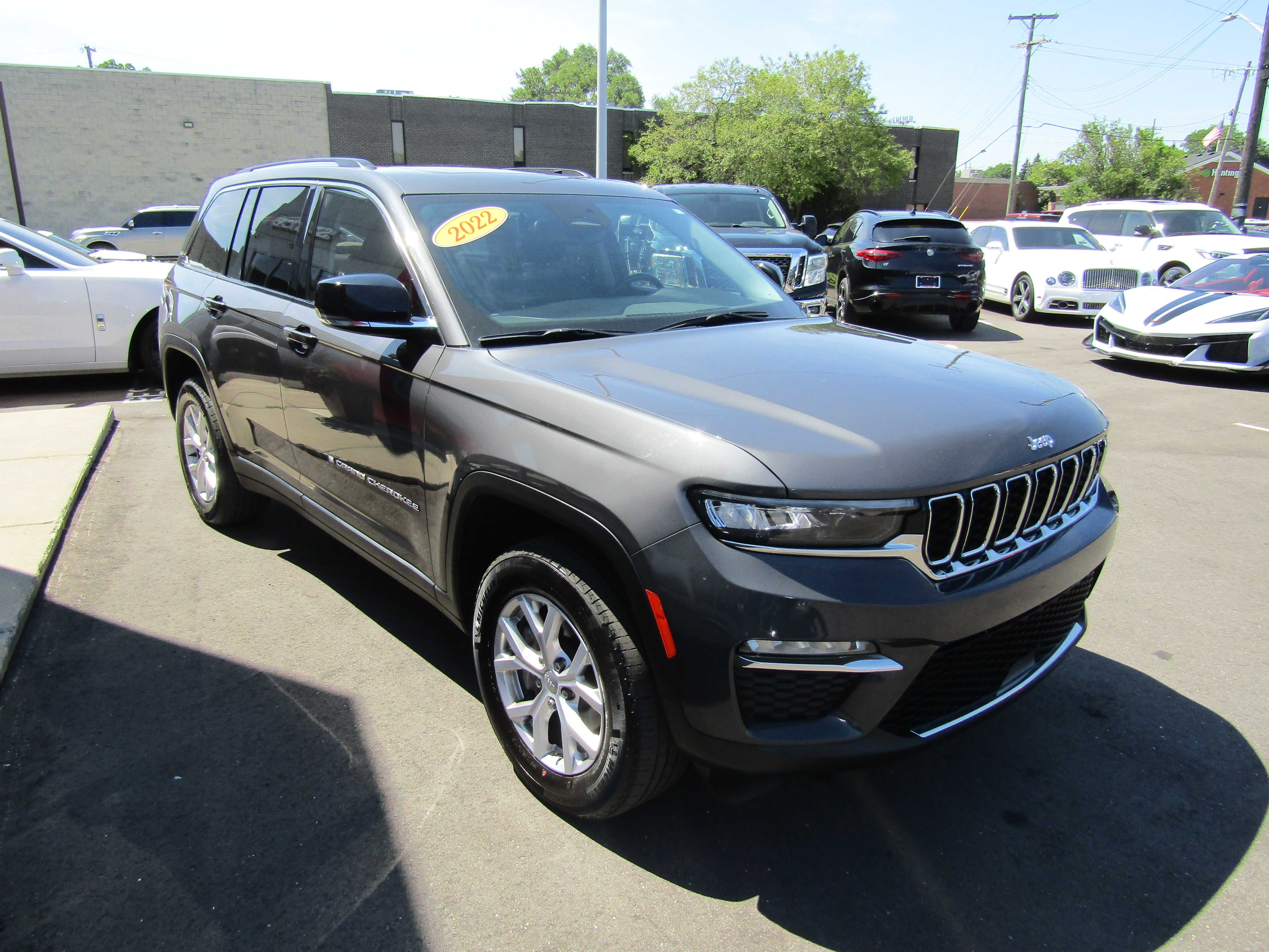 GRAY, 2022 JEEP GRAND CHEROKEE Thumnail Image 5