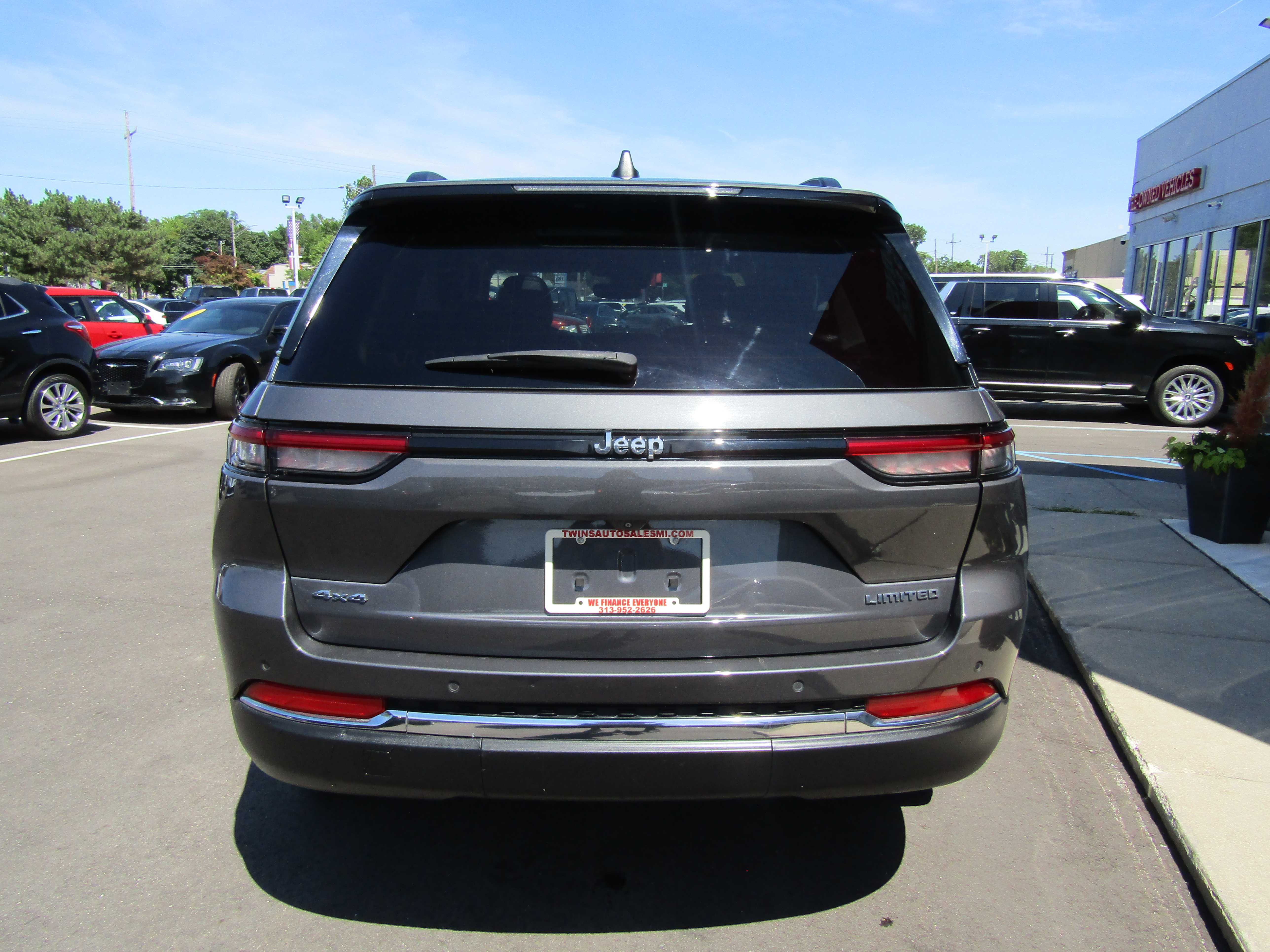 GRAY, 2022 JEEP GRAND CHEROKEE Thumnail Image 8