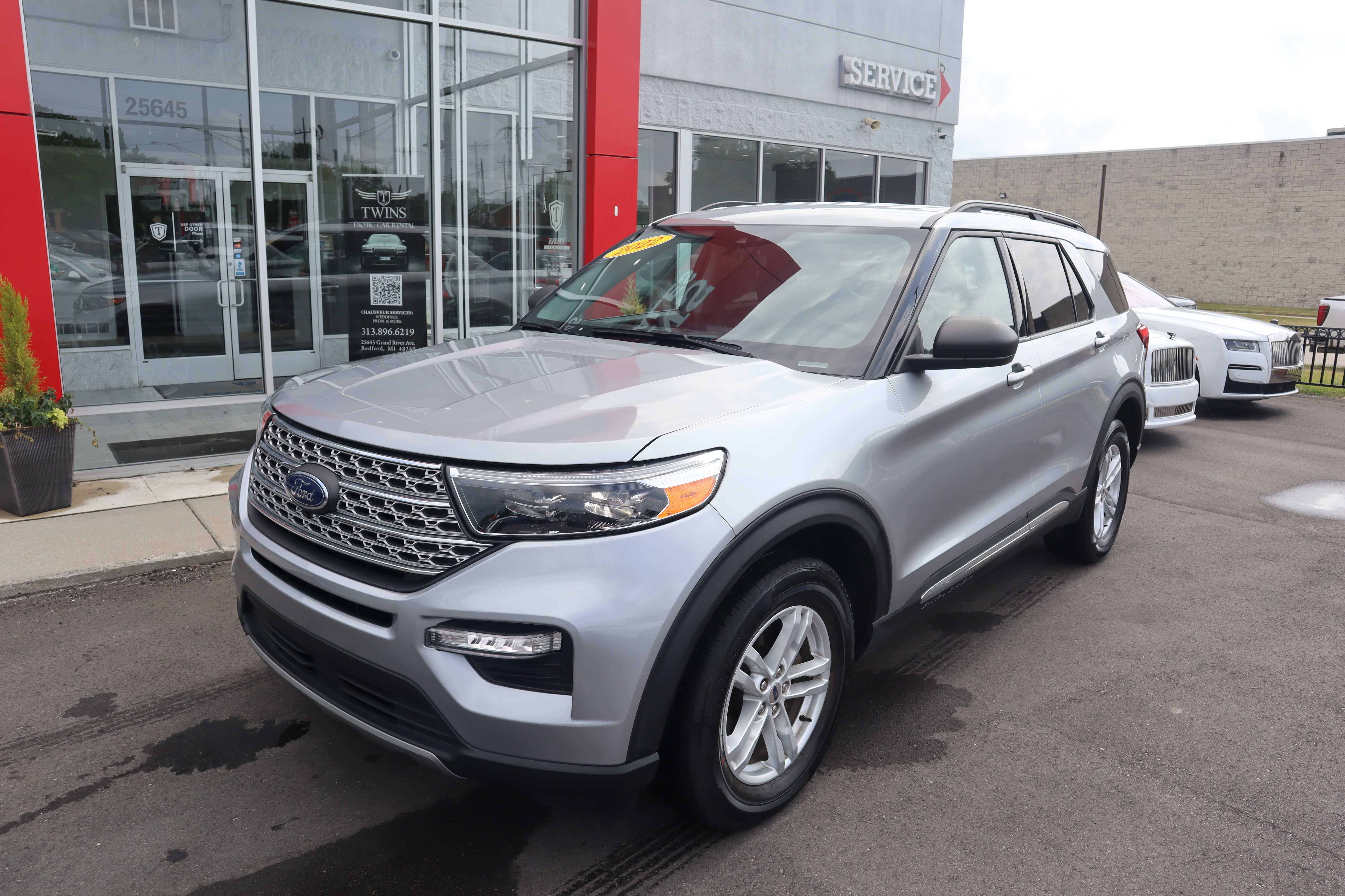 SILVER, 2022 FORD EXPLORER Thumnail Image 2