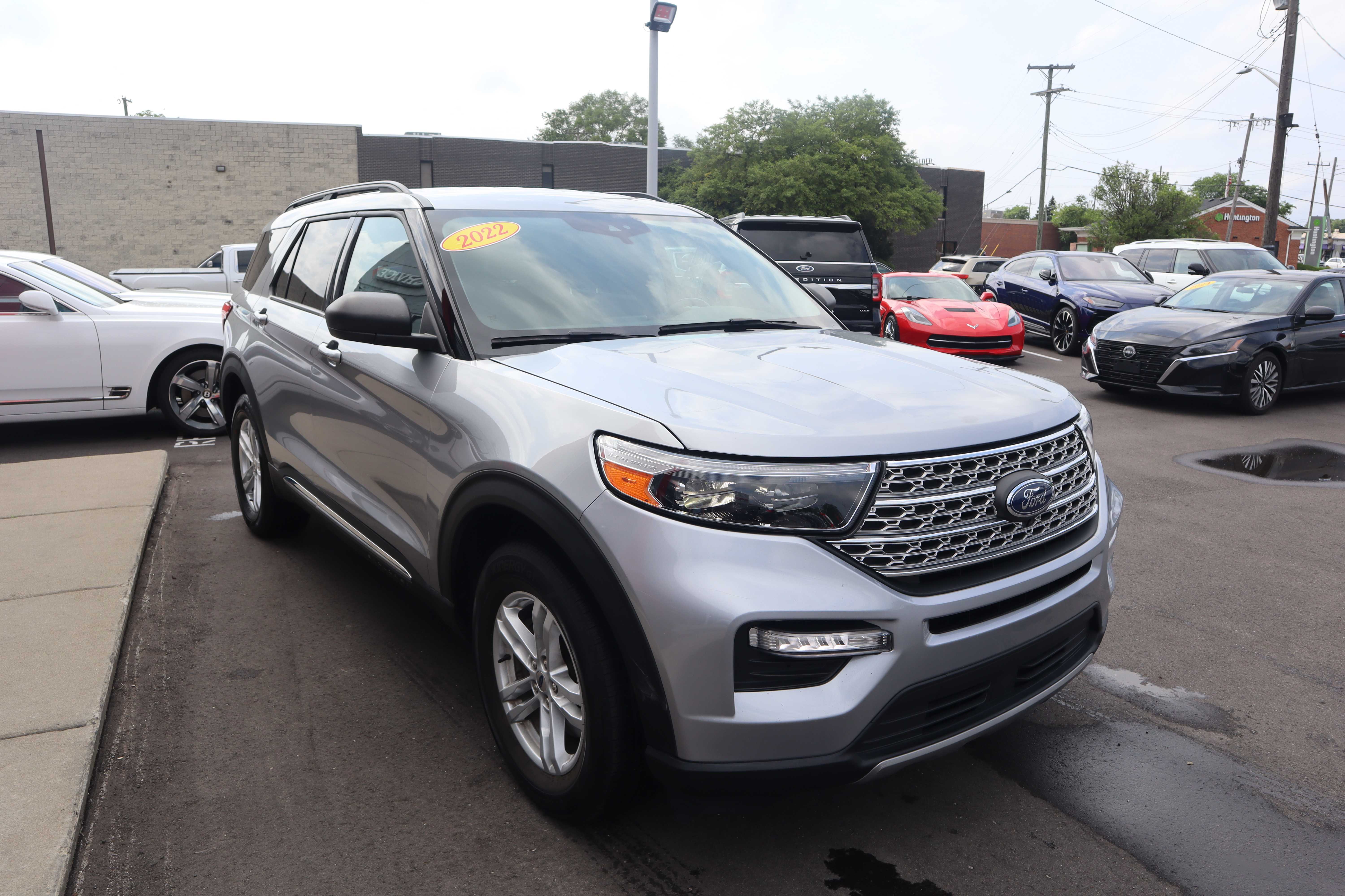 SILVER, 2022 FORD EXPLORER Thumnail Image 4
