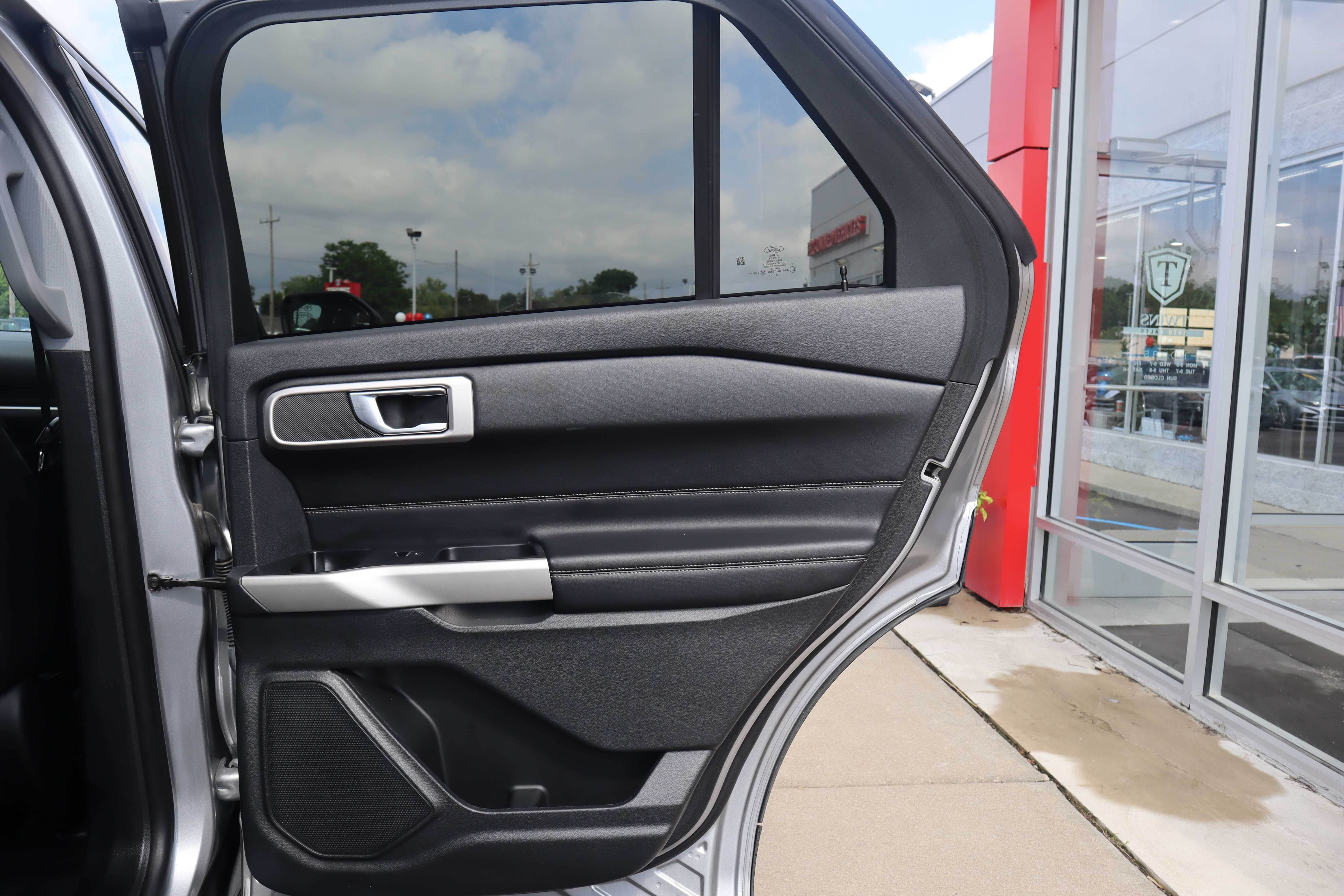 SILVER, 2022 FORD EXPLORER Thumnail Image 23