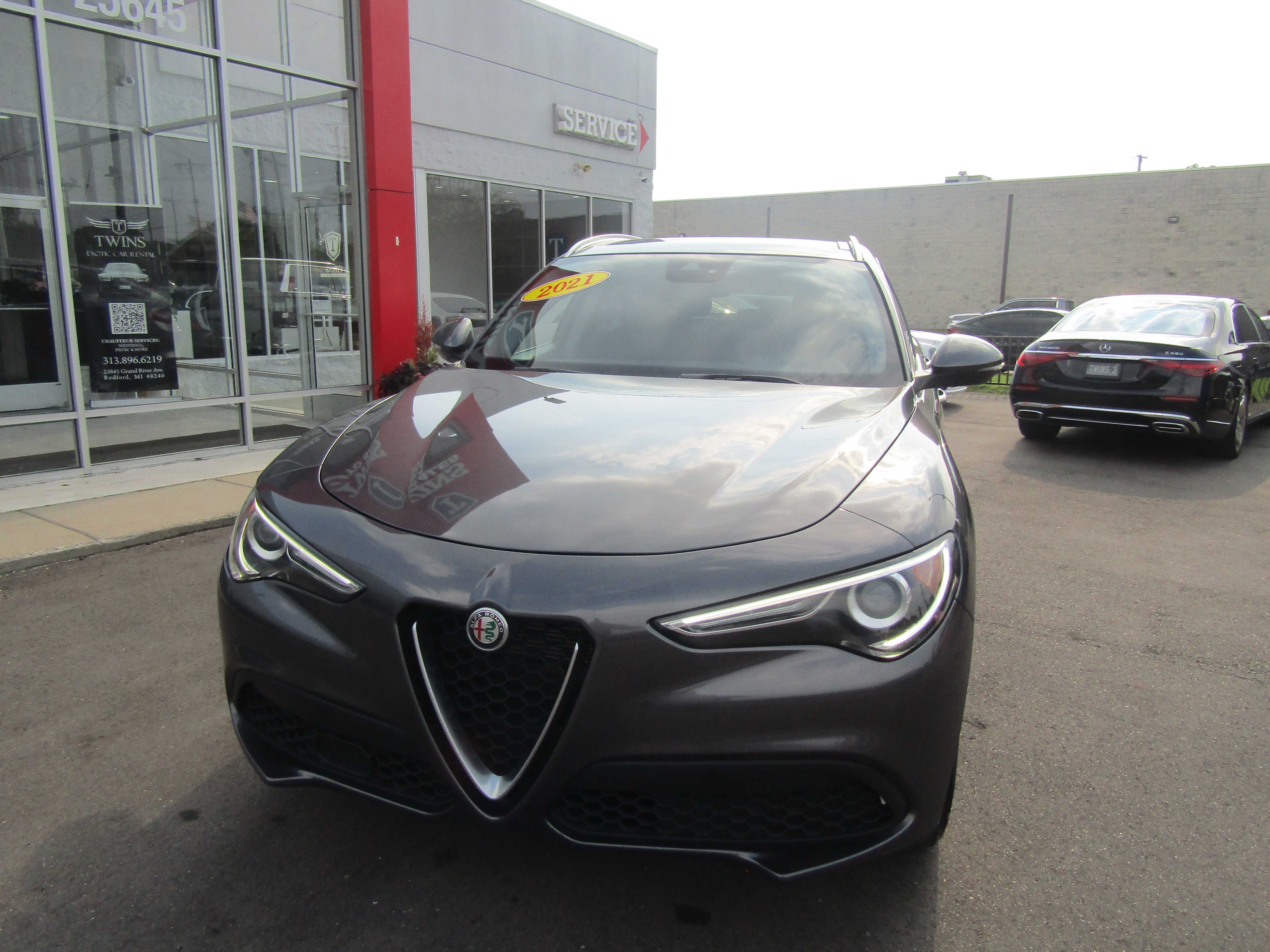 GREY, 2021 ALFA ROMEO STELVIO Thumnail Image 3