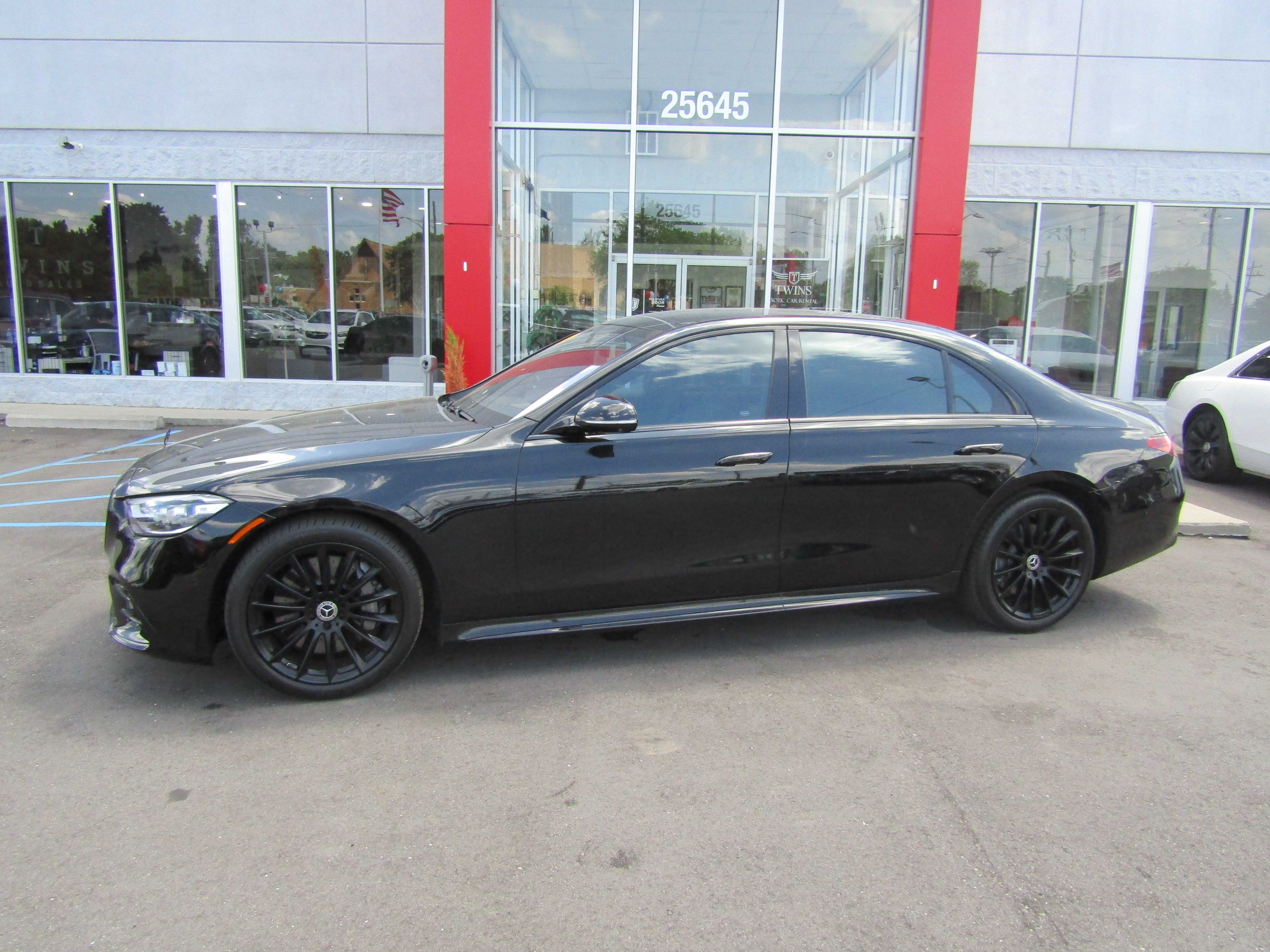BLACK, 2022 MERCEDES-BENZ S-CLASS Thumnail Image 2