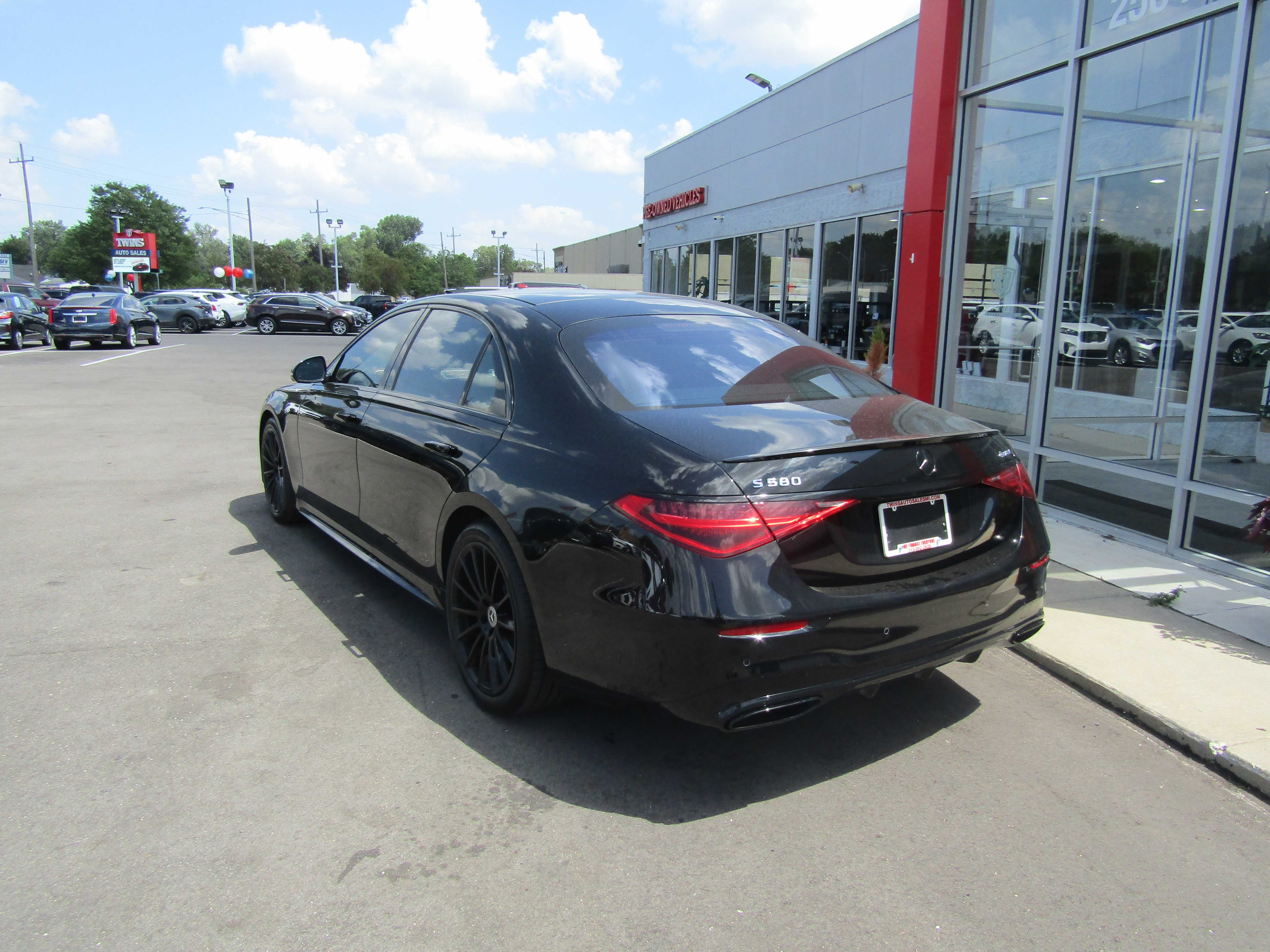 BLACK, 2022 MERCEDES-BENZ S-CLASS Thumnail Image 3