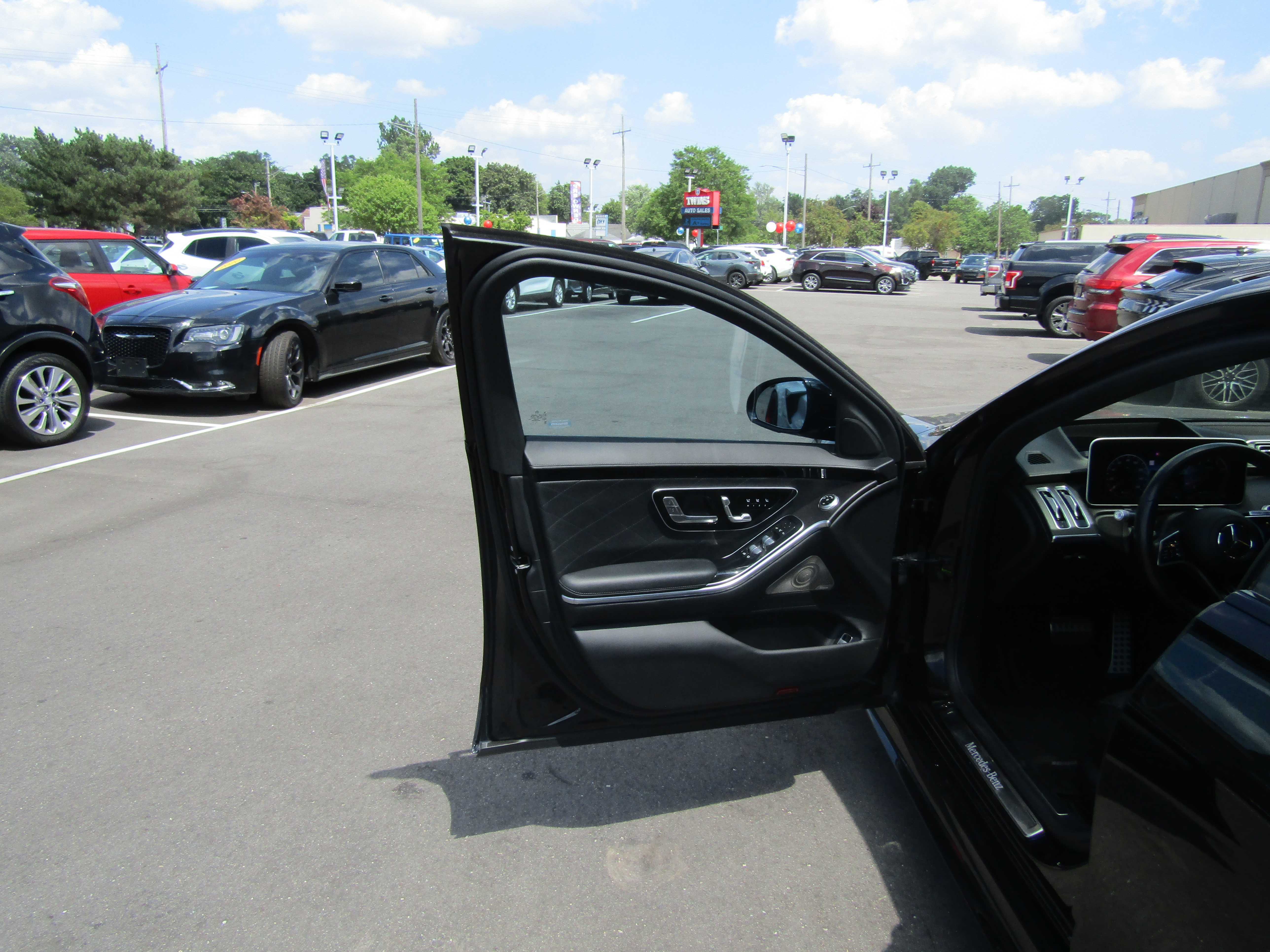 BLACK, 2022 MERCEDES-BENZ S-CLASS Thumnail Image 7