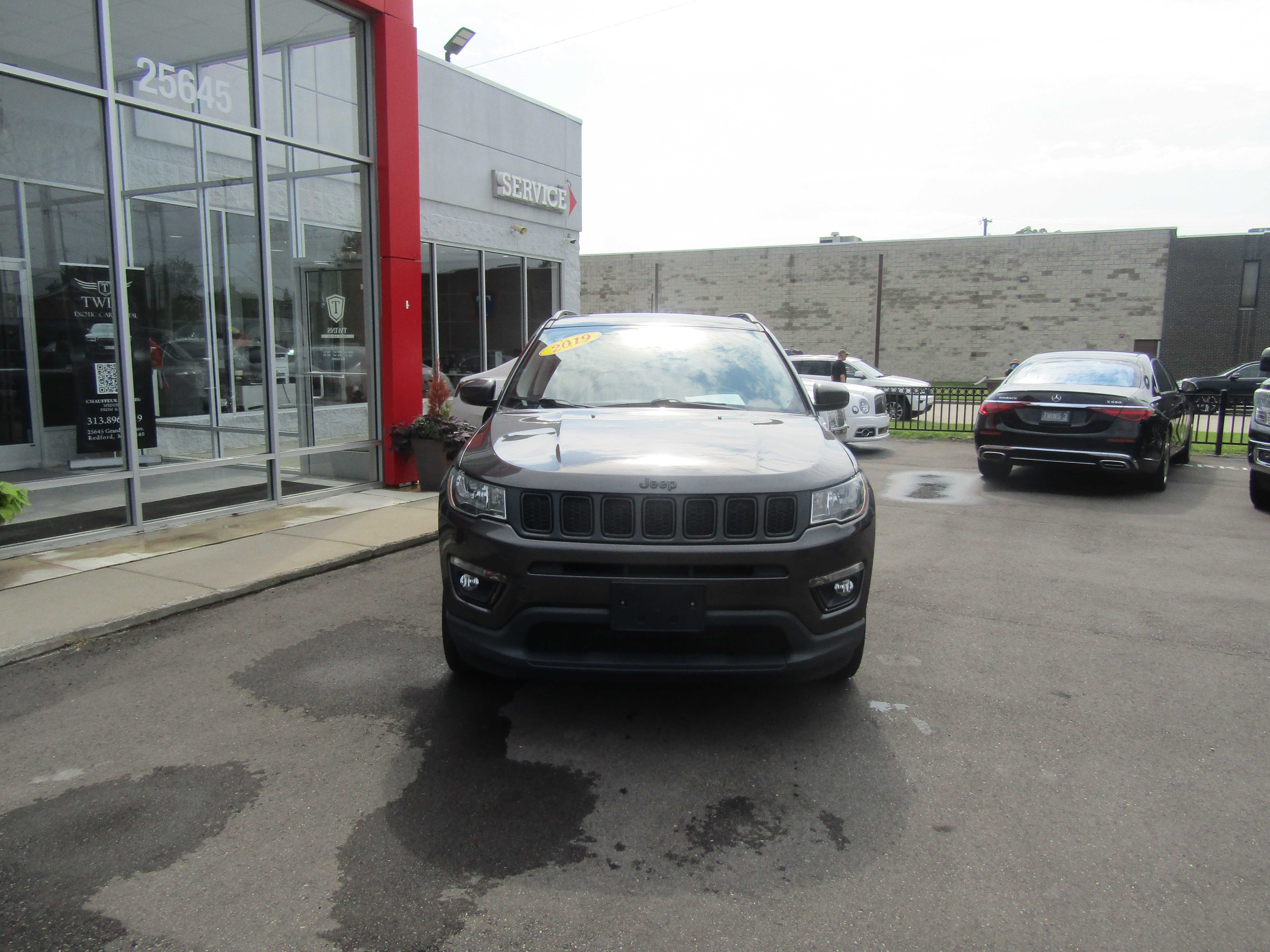GRAY, 2019 JEEP COMPASS Thumnail Image 6