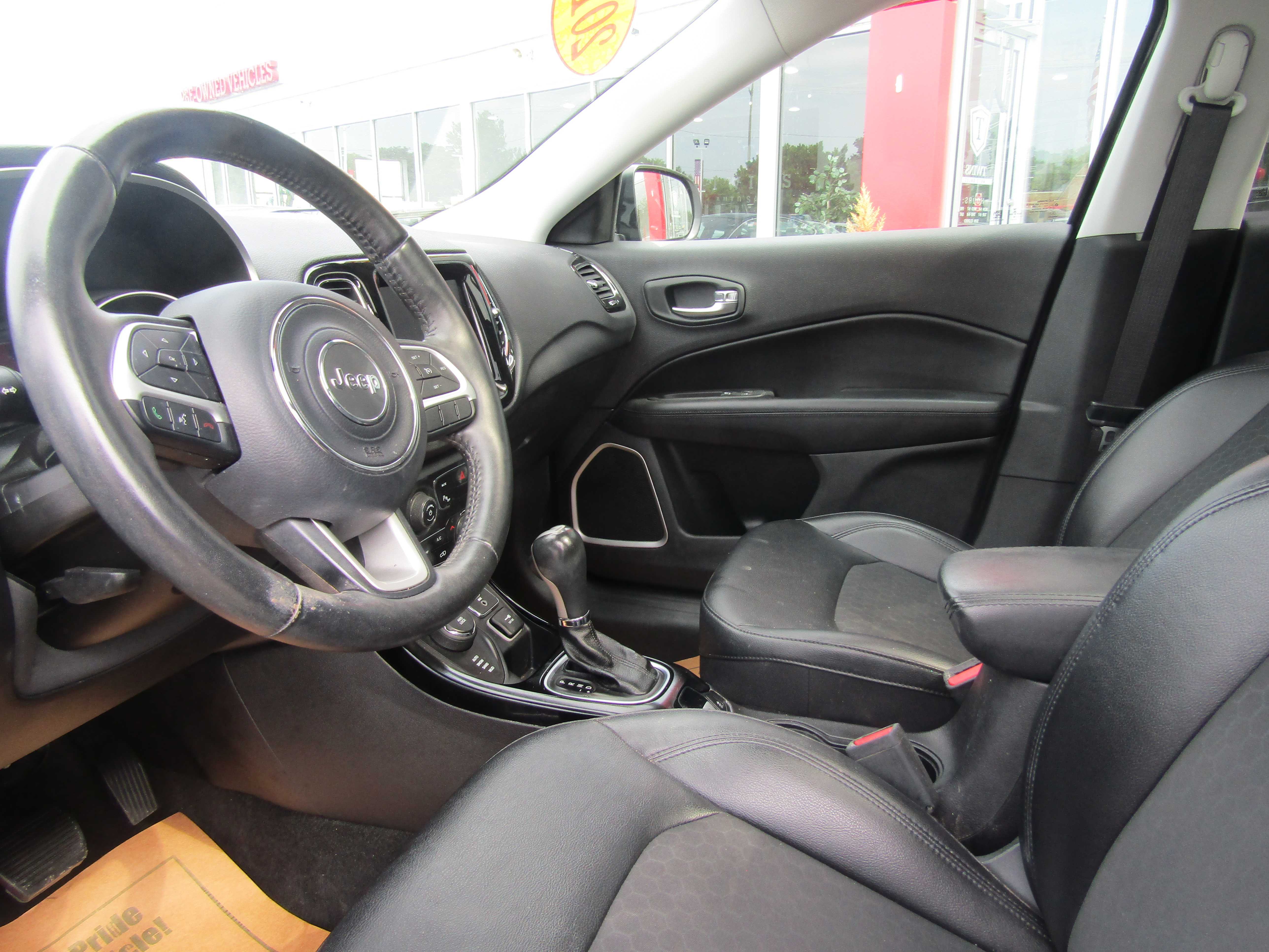 GRAY, 2019 JEEP COMPASS Thumnail Image 8