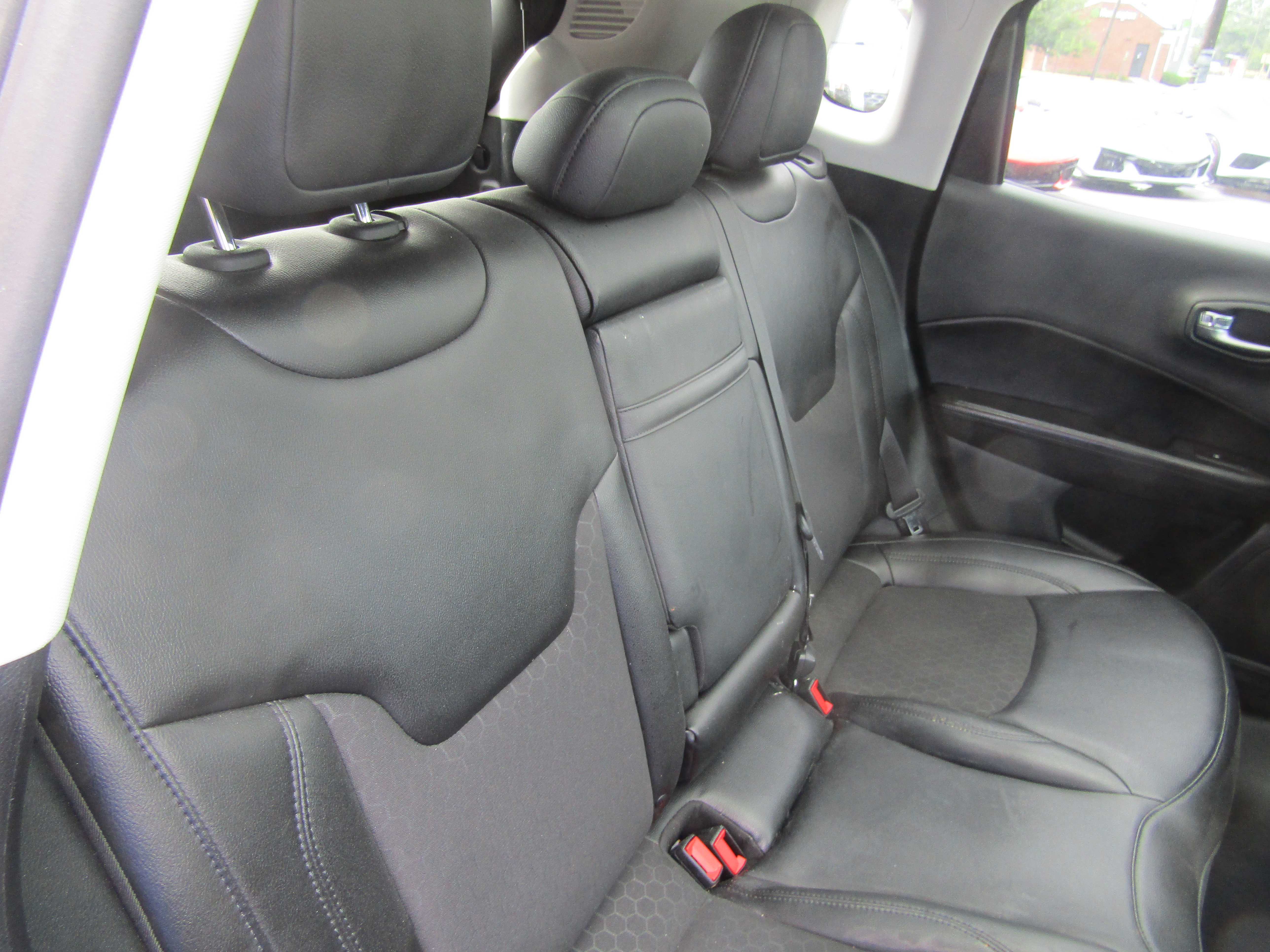 GRAY, 2019 JEEP COMPASS Thumnail Image 11