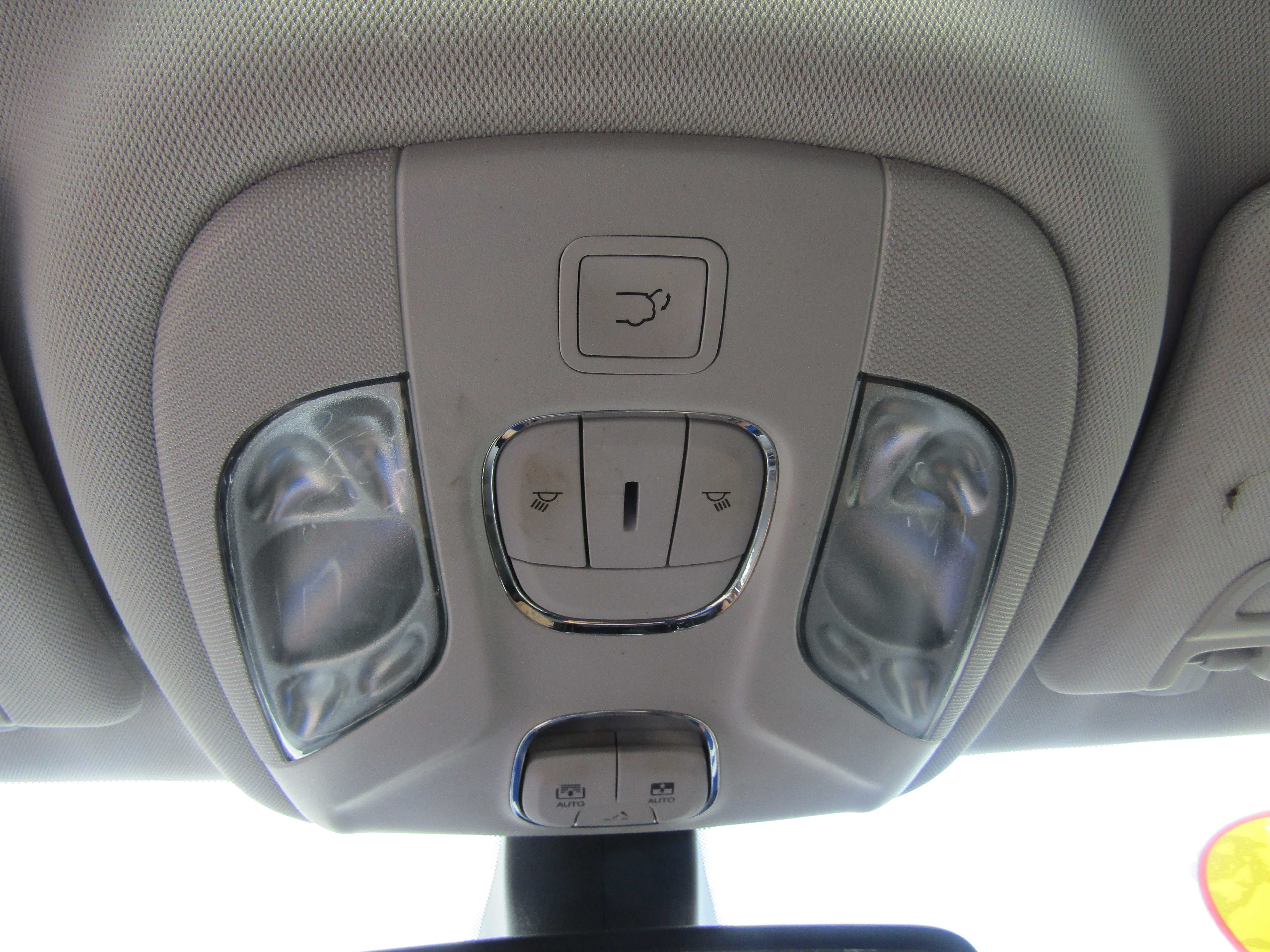 GRAY, 2019 JEEP COMPASS Thumnail Image 19