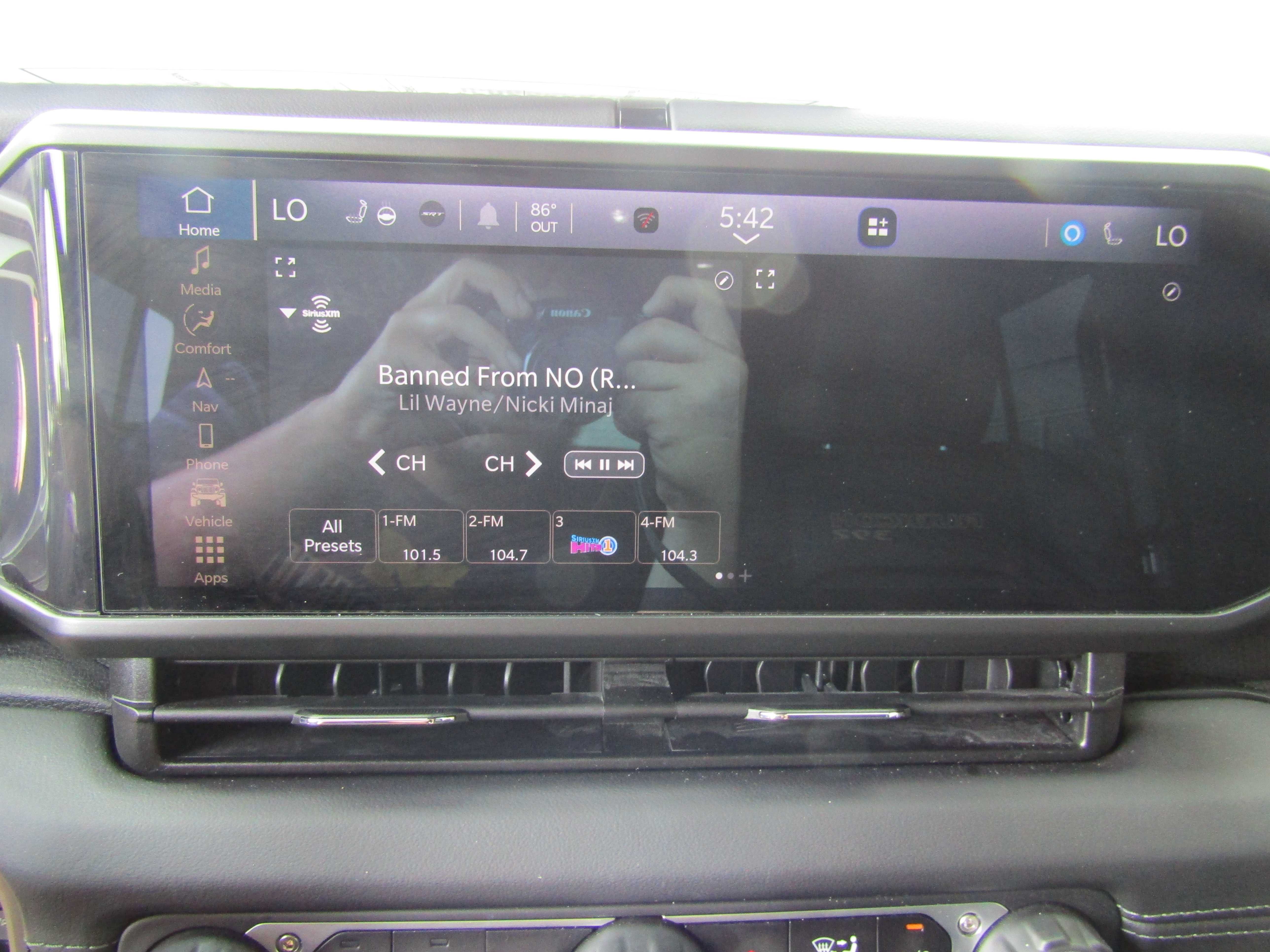 BLACK, 2024 JEEP WRANGLER 4 DOOR Thumnail Image 14