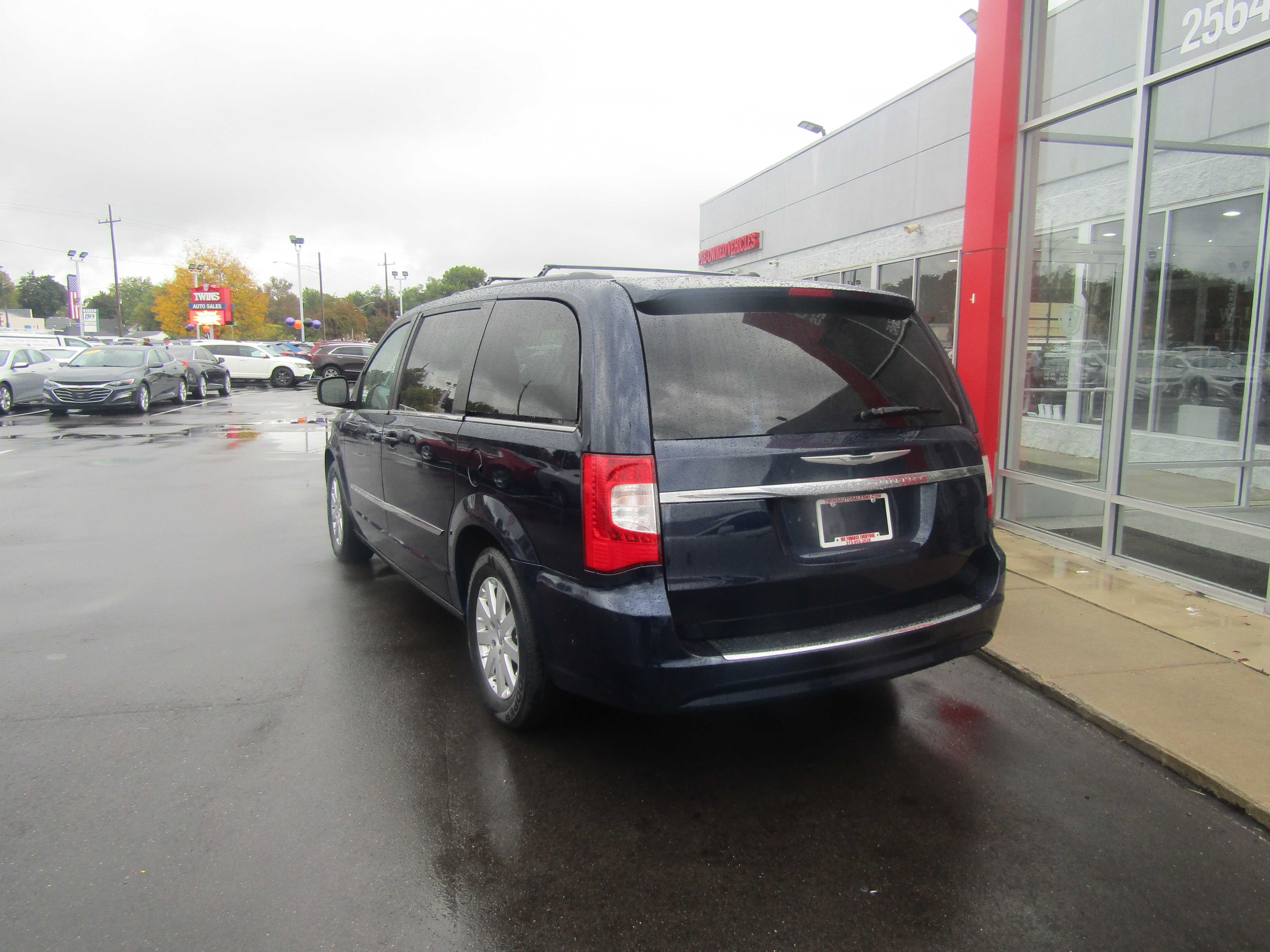 BLUE, 2016 CHRYSLER TOWN & COUNTRY Thumnail Image 3