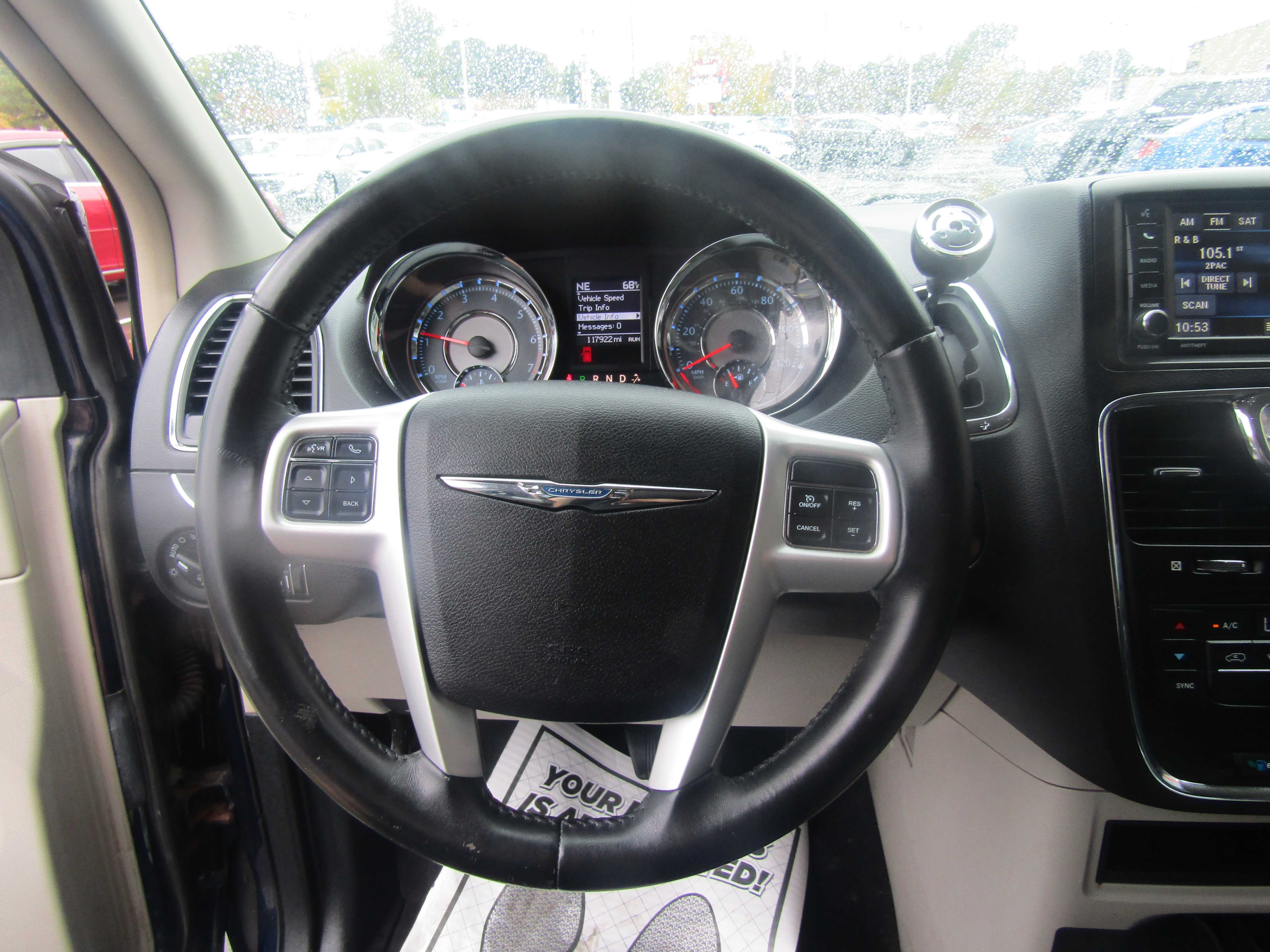 BLUE, 2016 CHRYSLER TOWN & COUNTRY Thumnail Image 13
