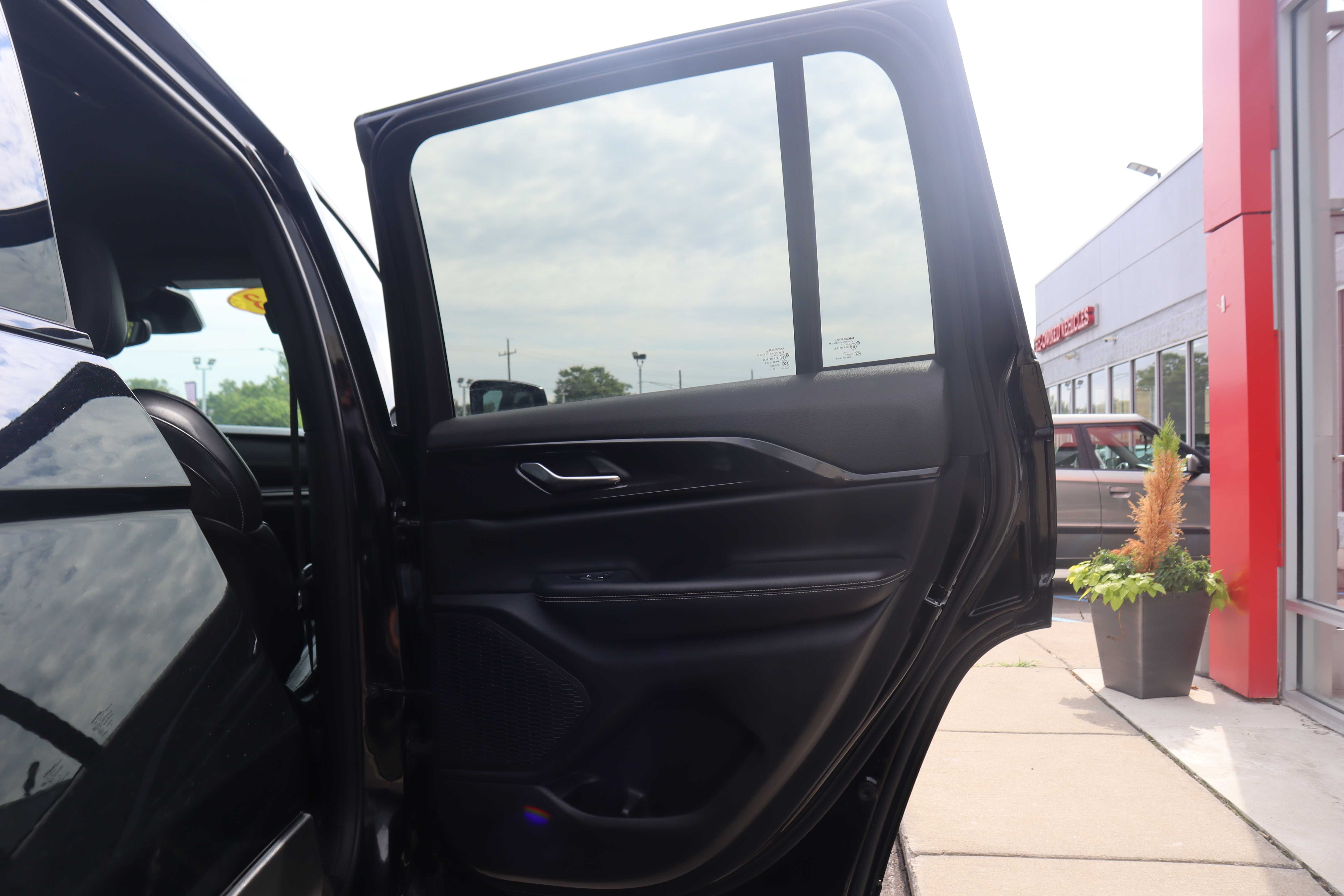 BLACK, 2023 JEEP GRAND CHEROKEE Thumnail Image 27