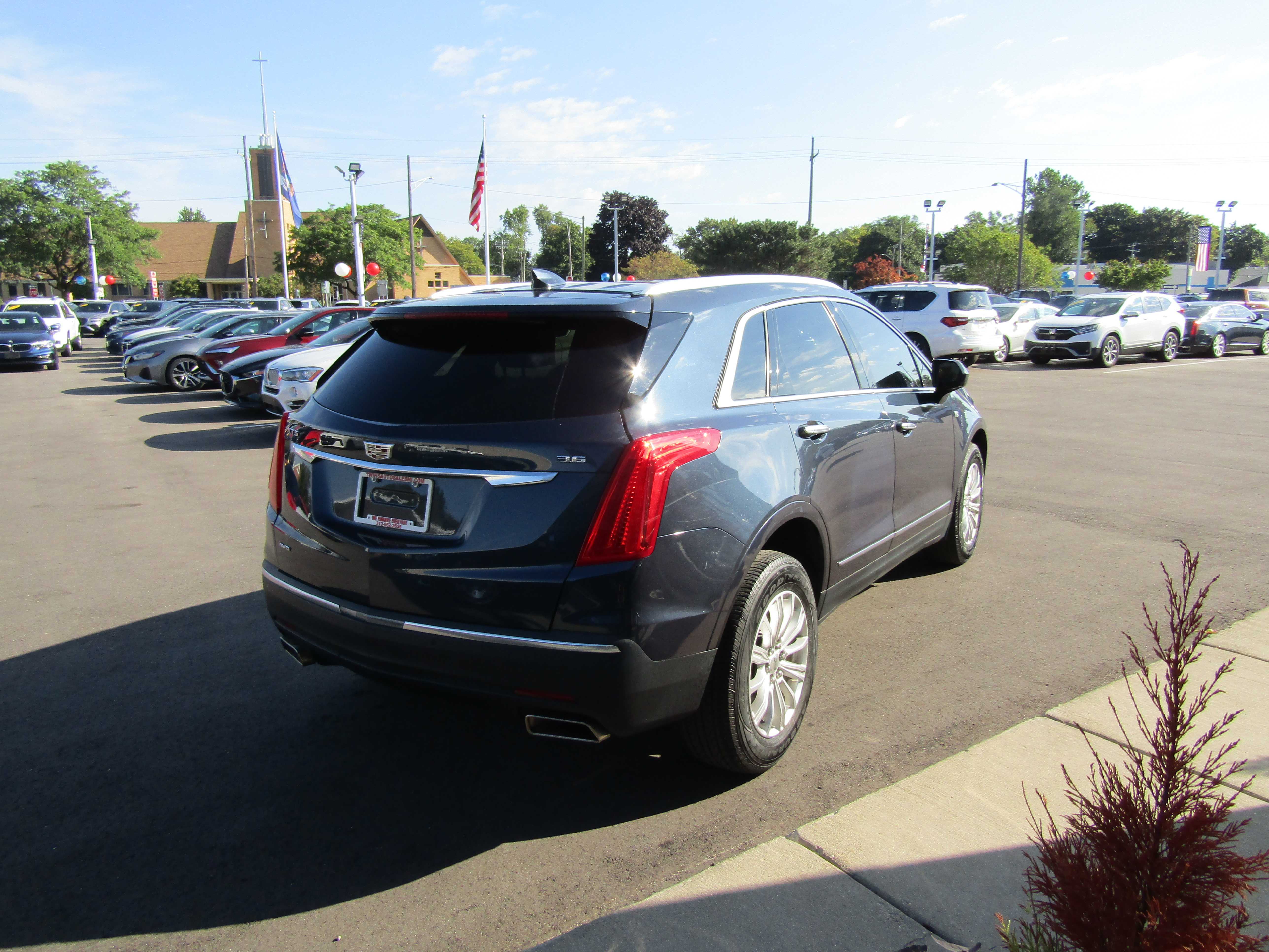 BLUE, 2018 CADILLAC XT5 Thumnail Image 4
