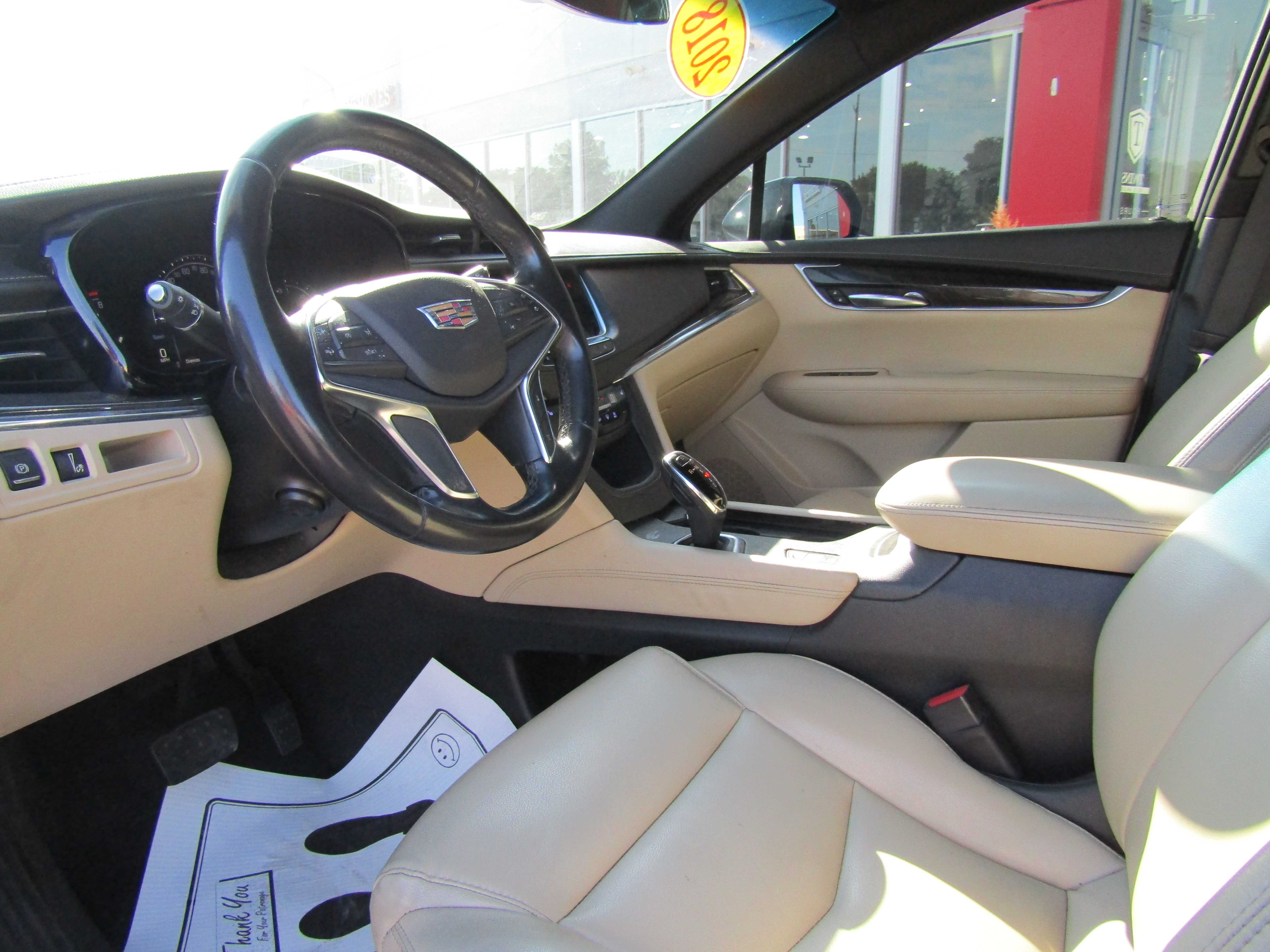 BLUE, 2018 CADILLAC XT5 Thumnail Image 8