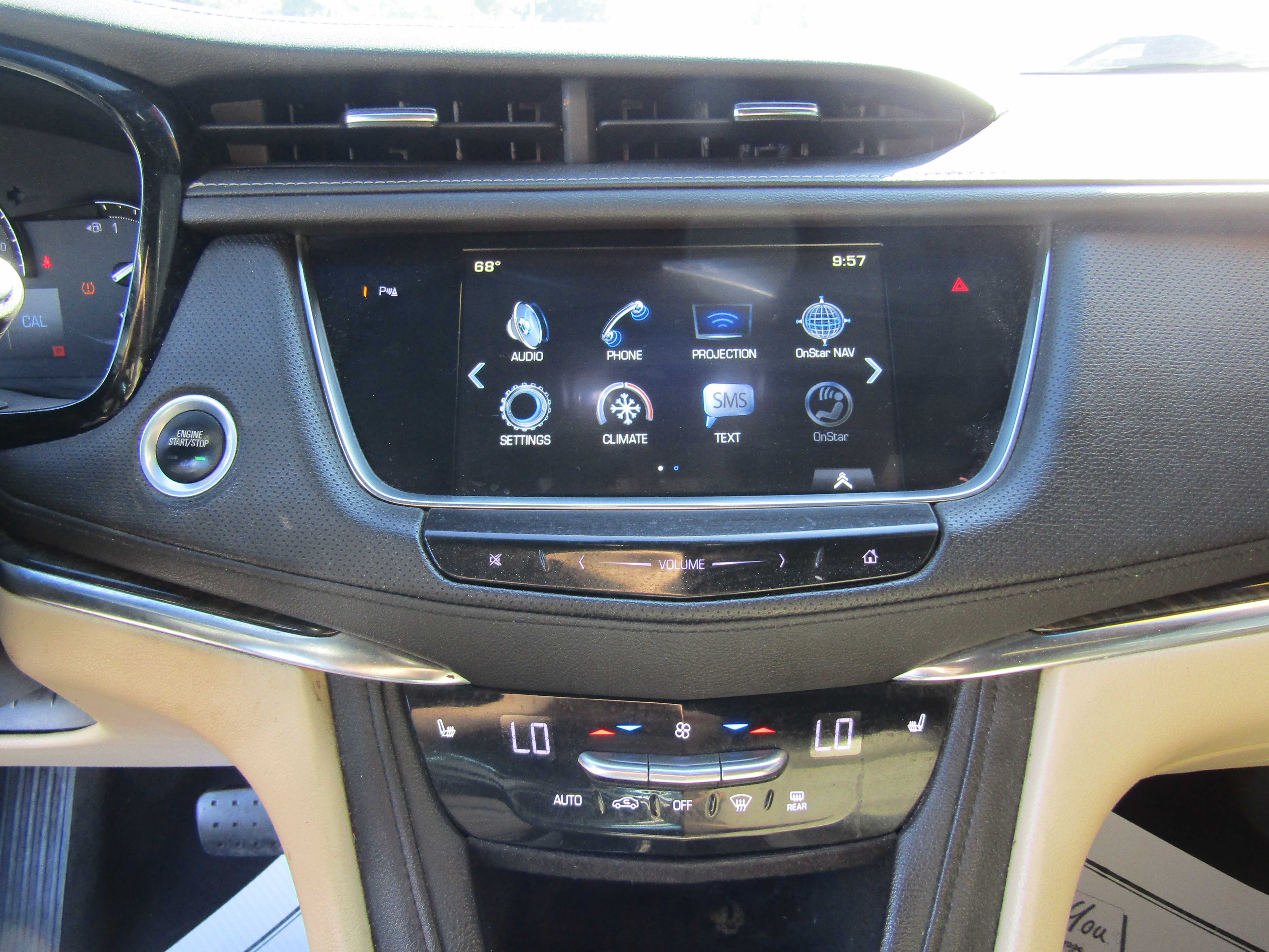 BLUE, 2018 CADILLAC XT5 Thumnail Image 12