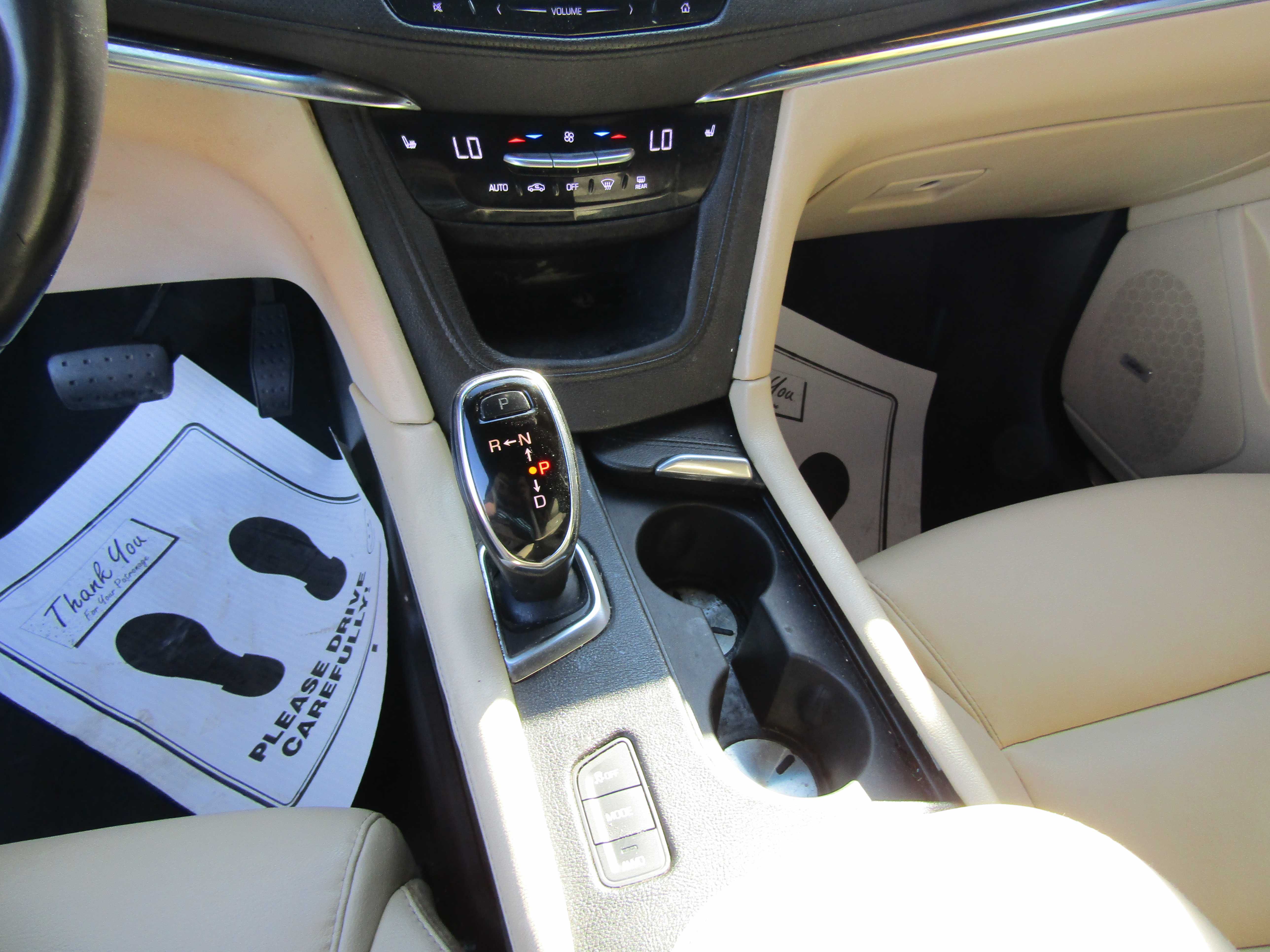 BLUE, 2018 CADILLAC XT5 Thumnail Image 13