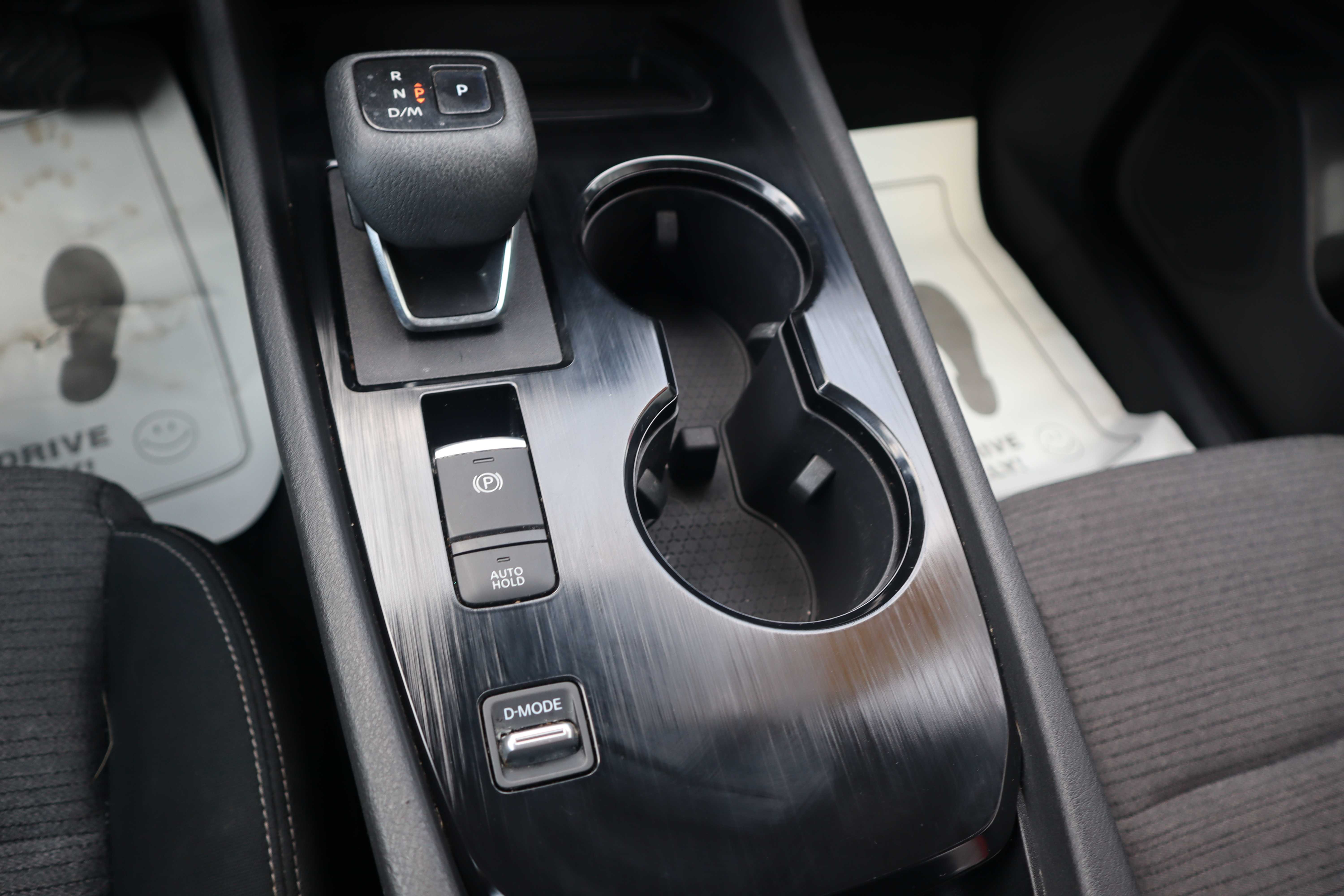 WHITE, 2021 NISSAN ROGUE Thumnail Image 13