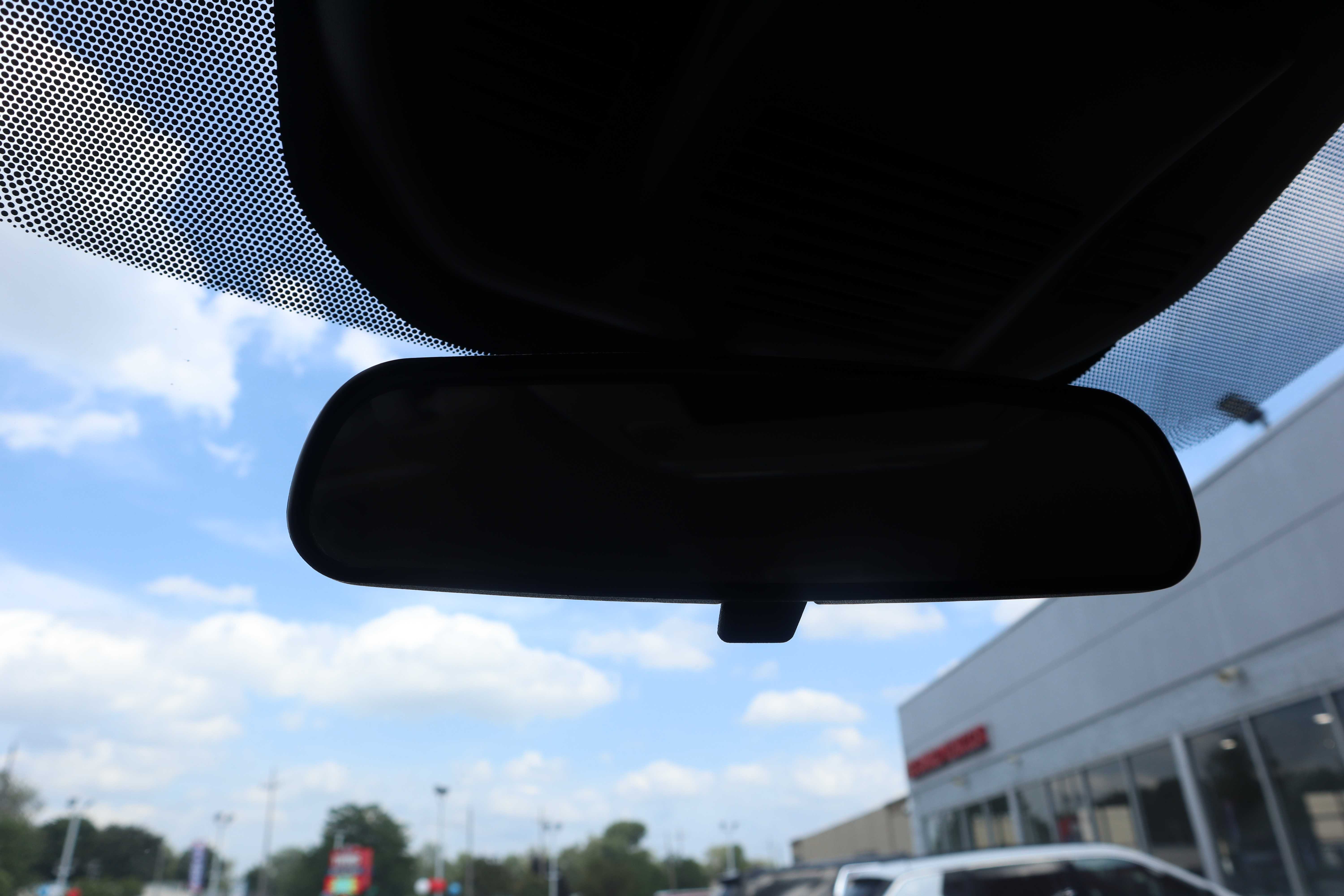 WHITE, 2021 NISSAN ROGUE Thumnail Image 15