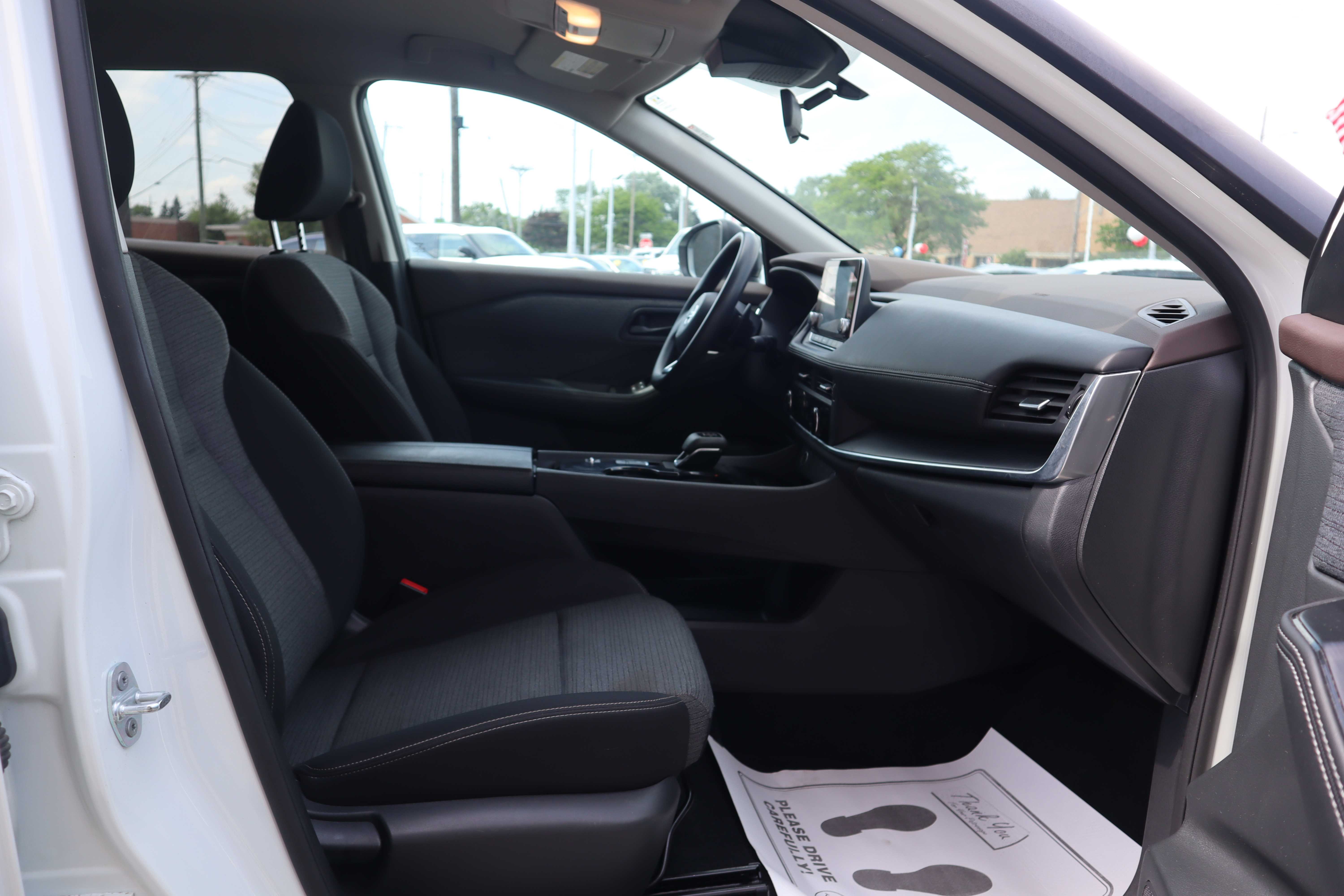 WHITE, 2021 NISSAN ROGUE Thumnail Image 17