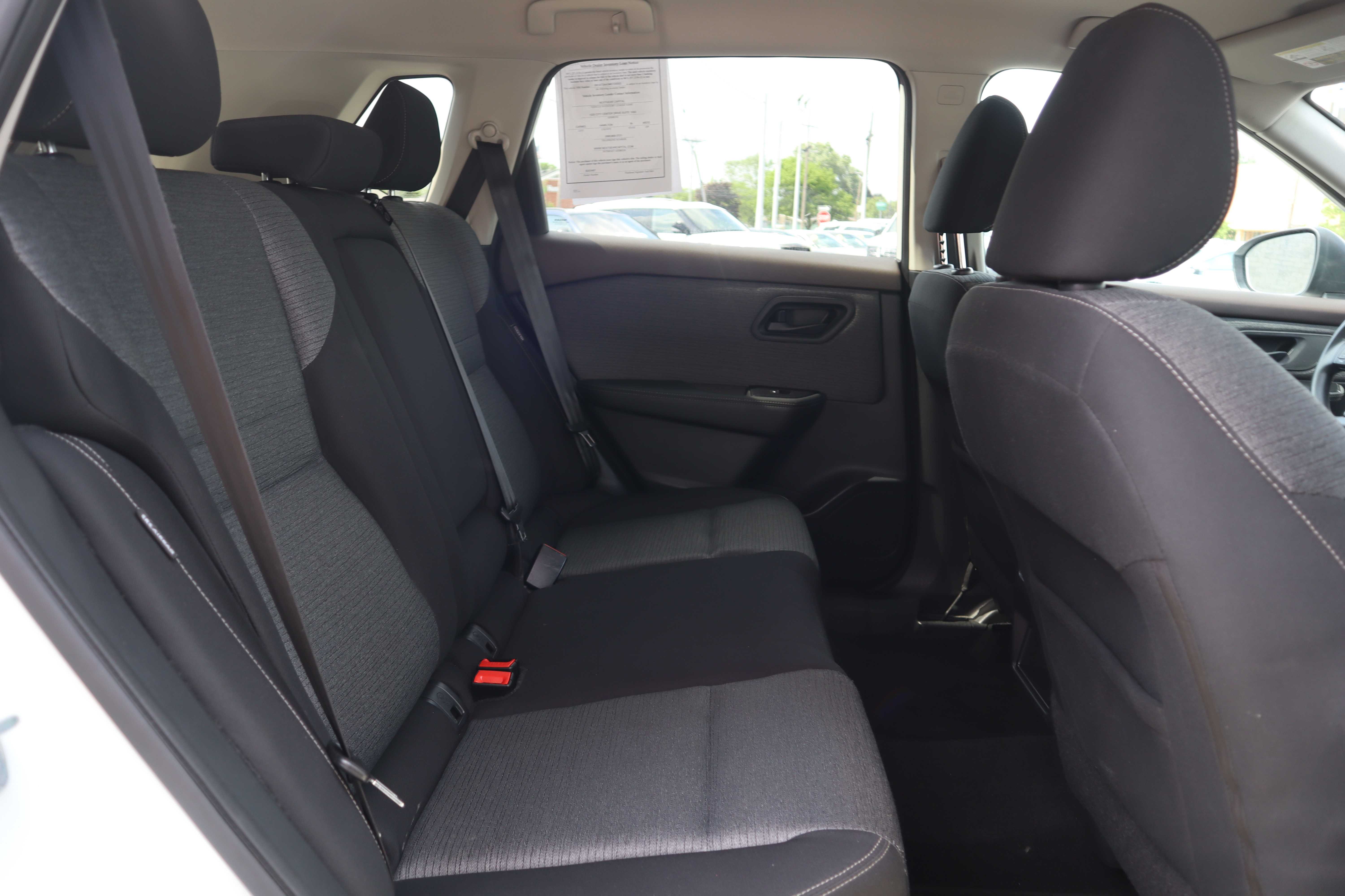 WHITE, 2021 NISSAN ROGUE Thumnail Image 21