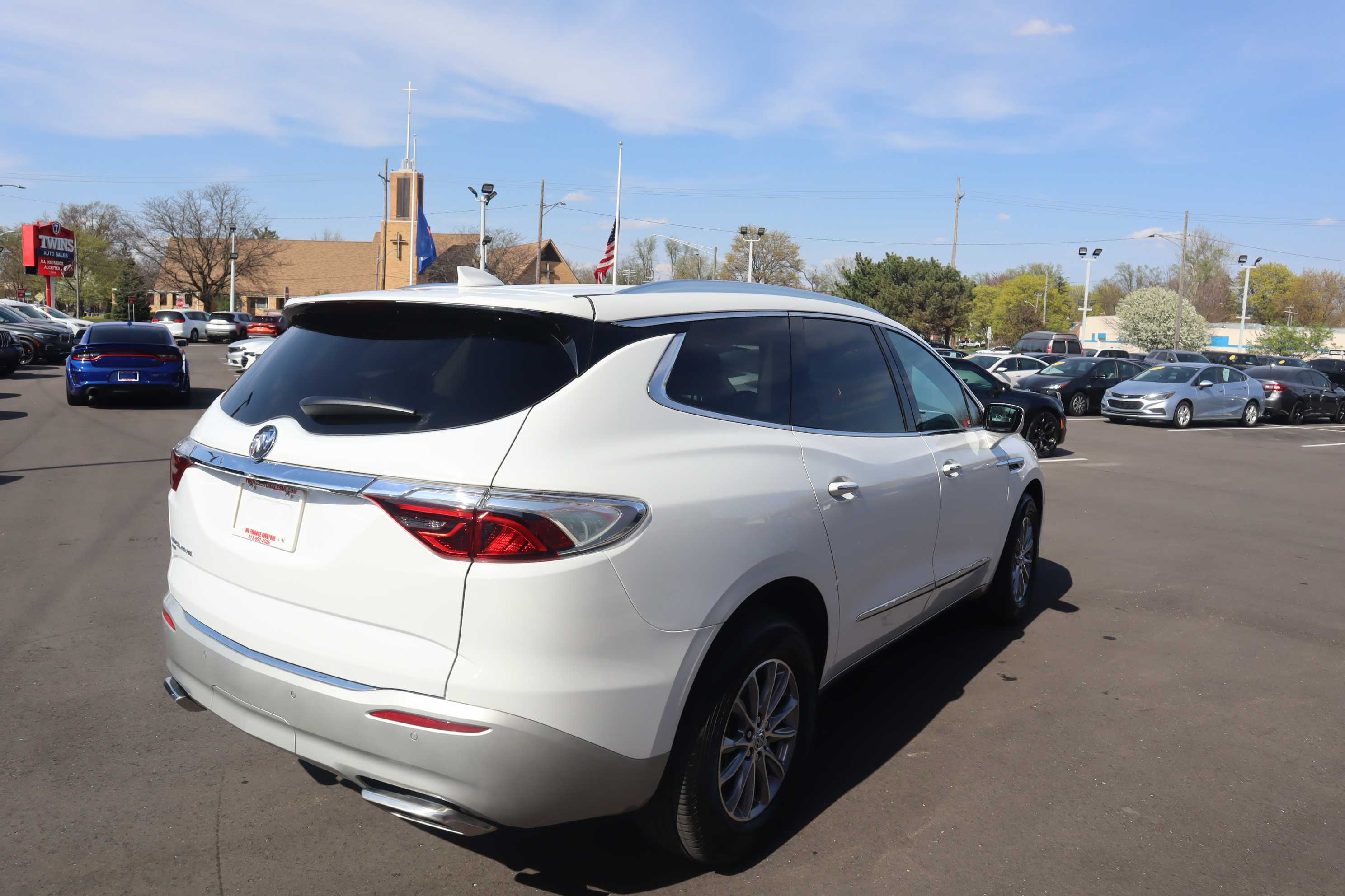 WHITE, 2023 BUICK ENCLAVE Thumnail Image 4
