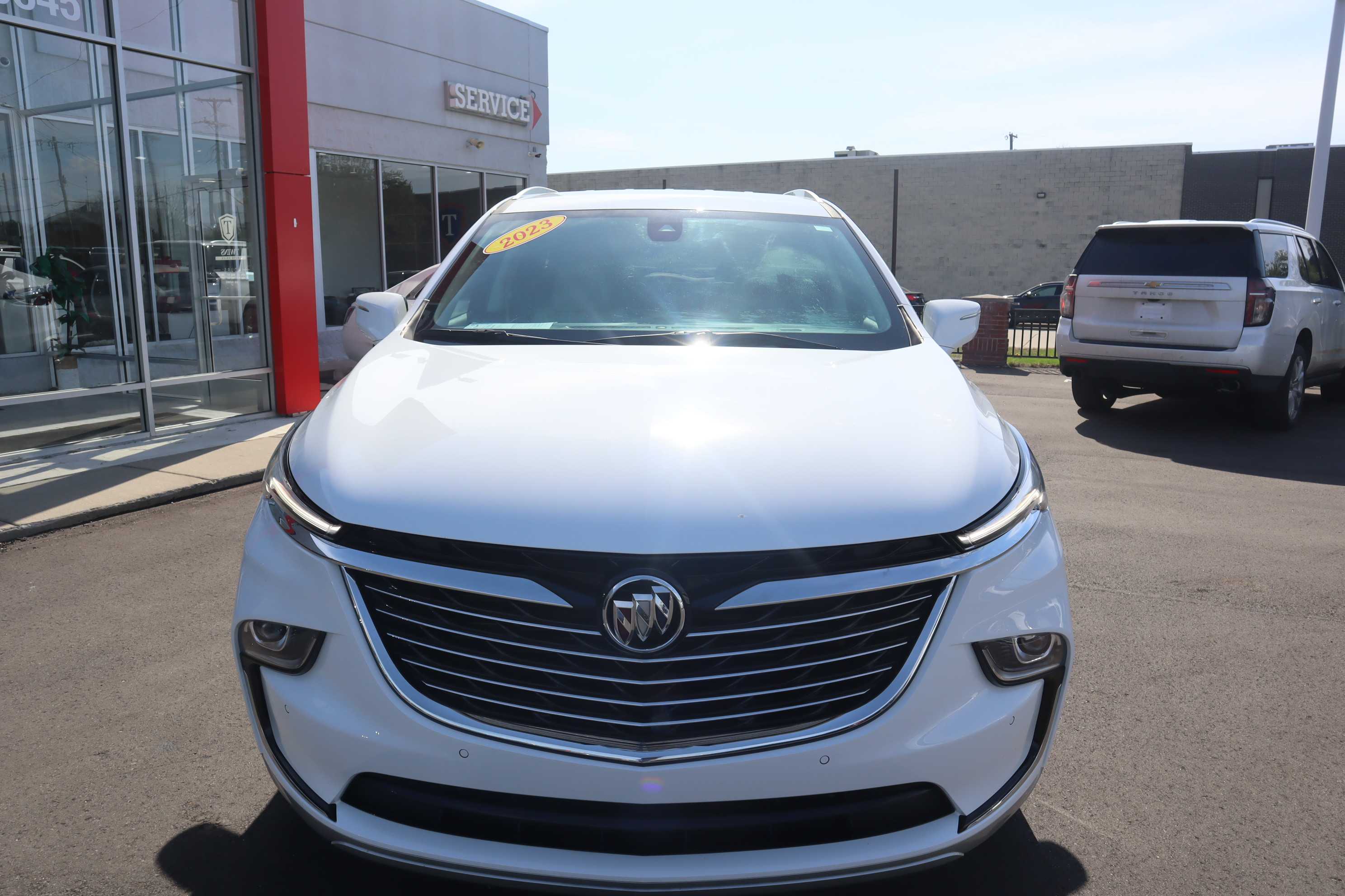WHITE, 2023 BUICK ENCLAVE Thumnail Image 6