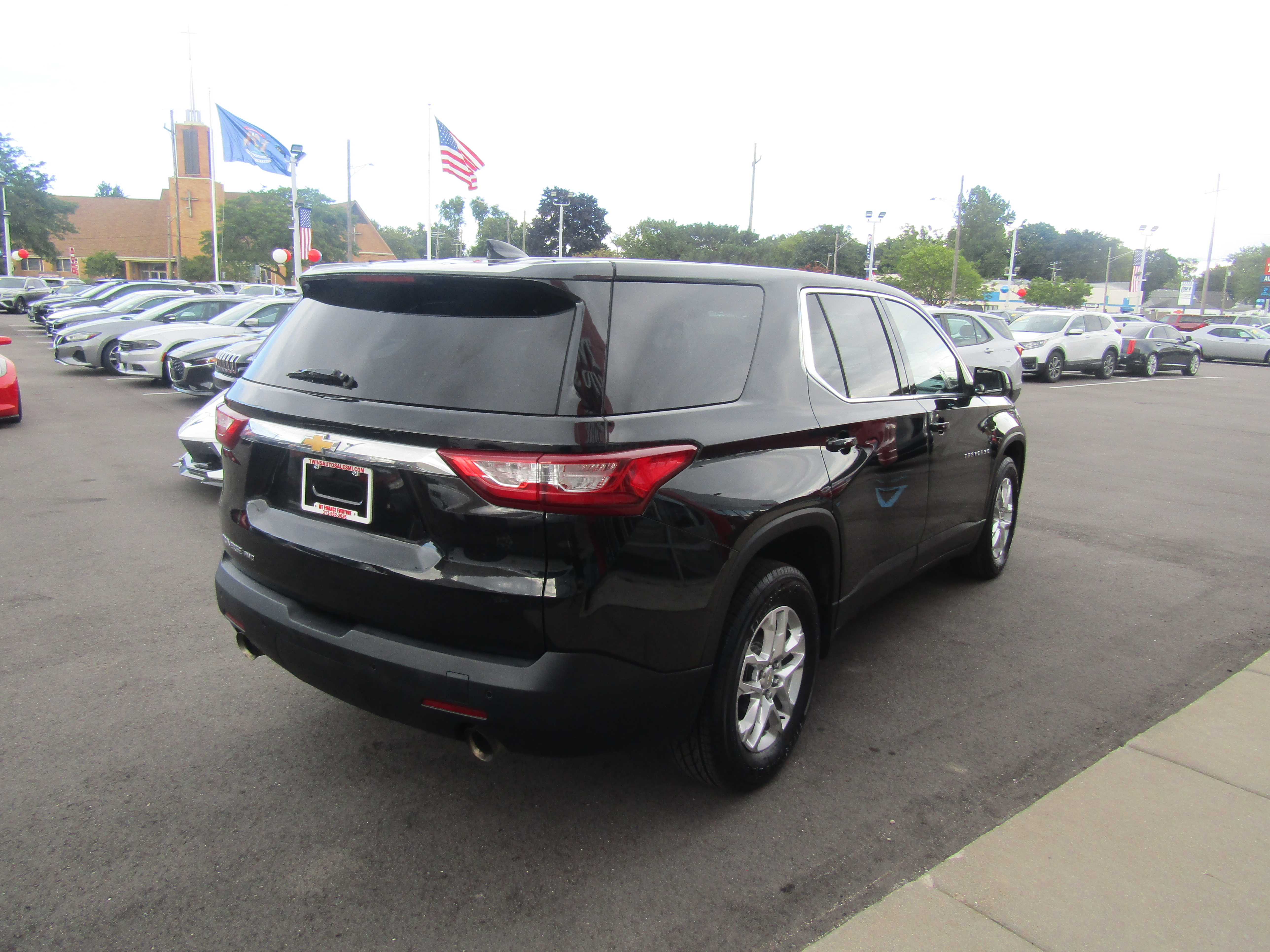 BLACK, 2021 CHEVROLET TRAVERSE Thumnail Image 4