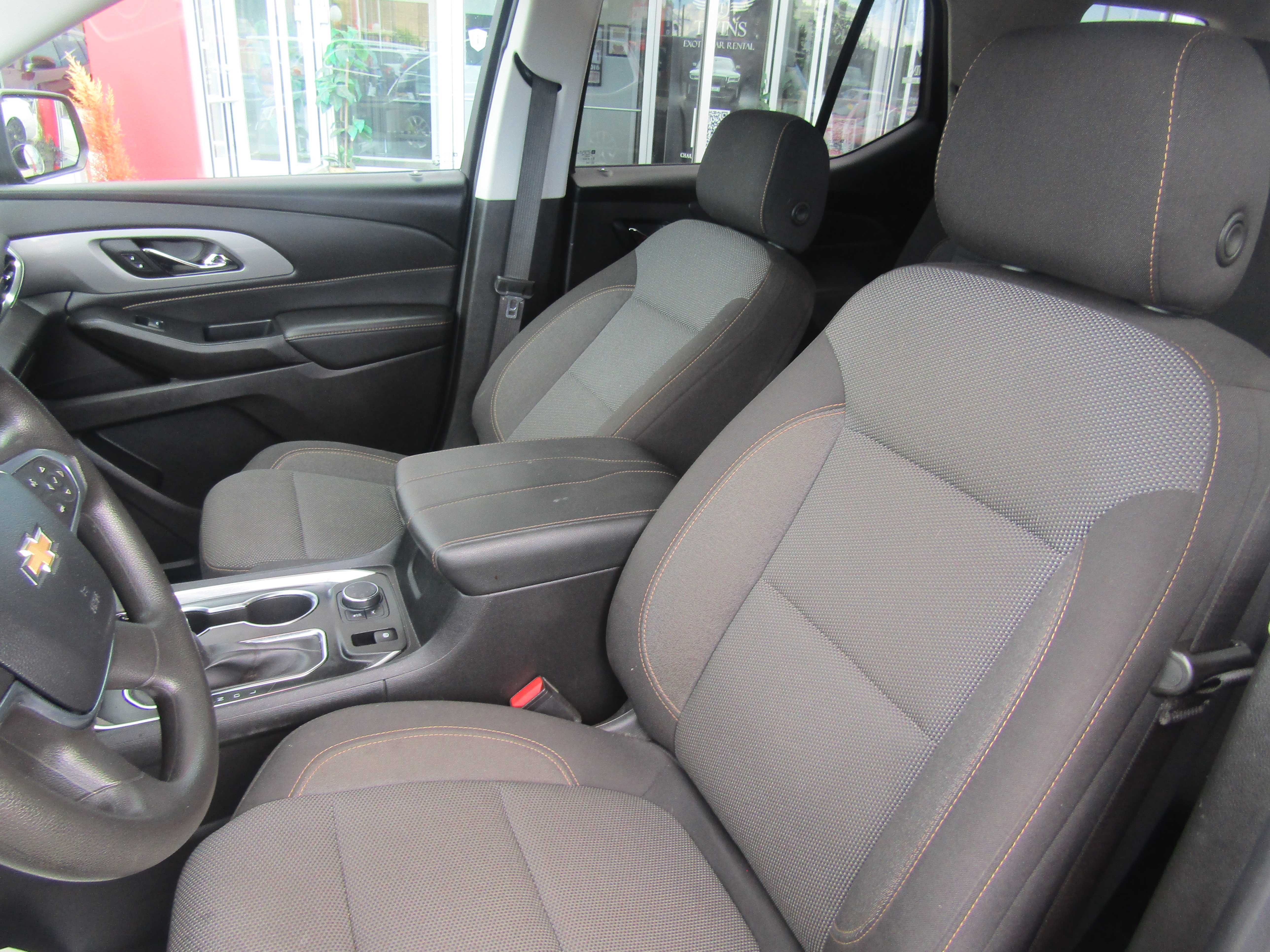 BLACK, 2021 CHEVROLET TRAVERSE Thumnail Image 8