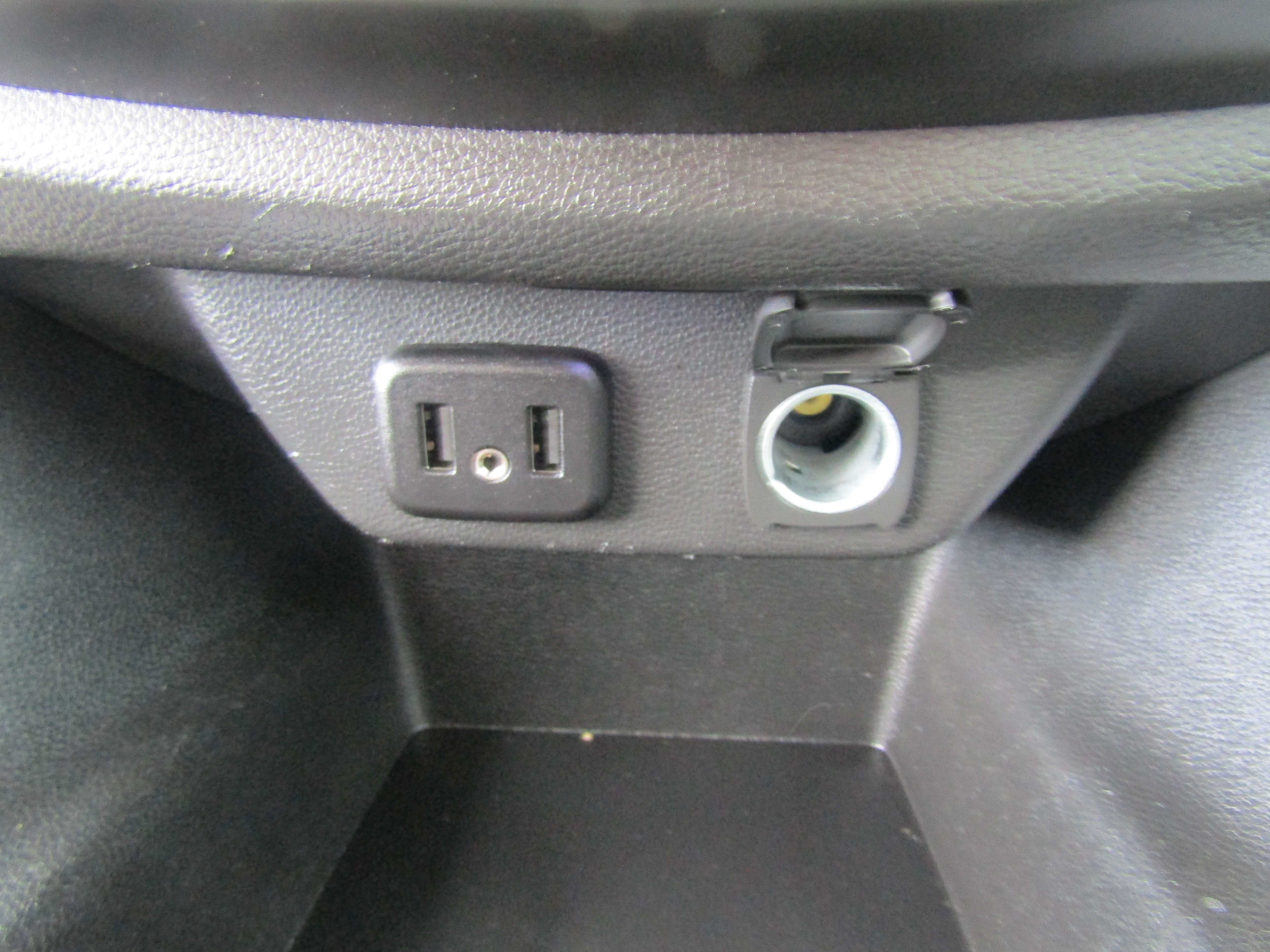 BLACK, 2021 CHEVROLET TRAVERSE Thumnail Image 14