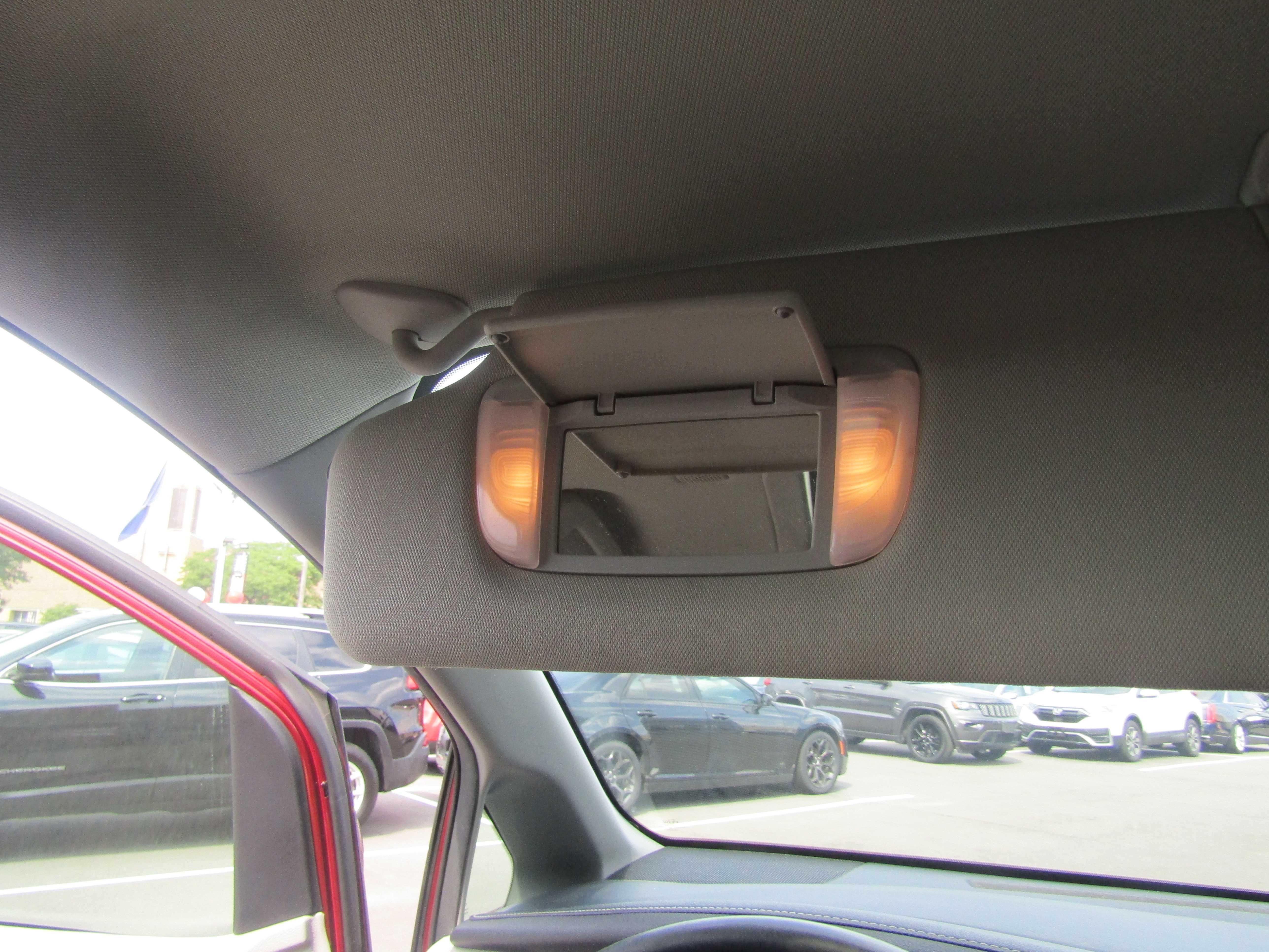 RED, 2020 TOYOTA SIENNA Thumnail Image 20