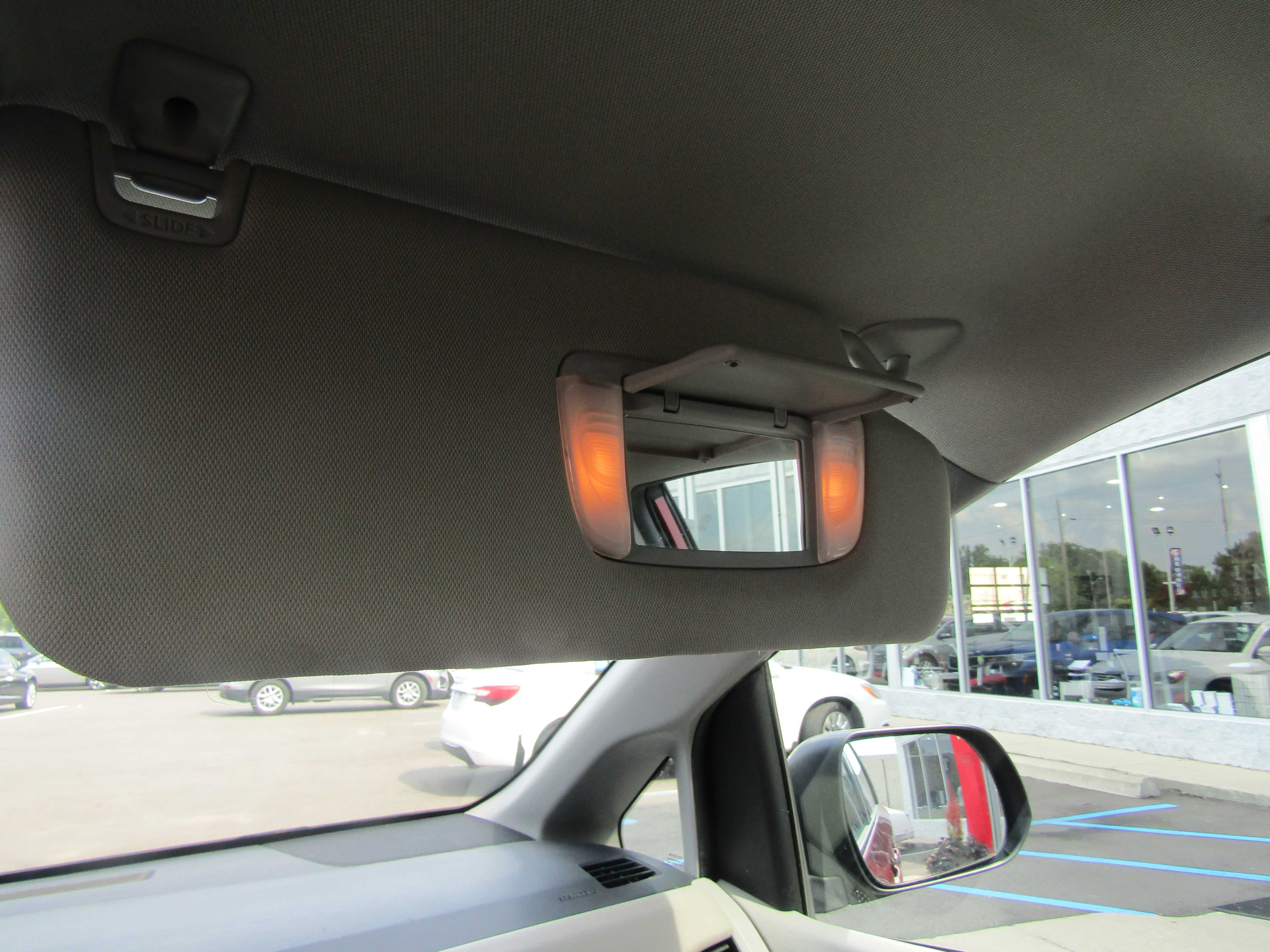 RED, 2020 TOYOTA SIENNA Thumnail Image 21