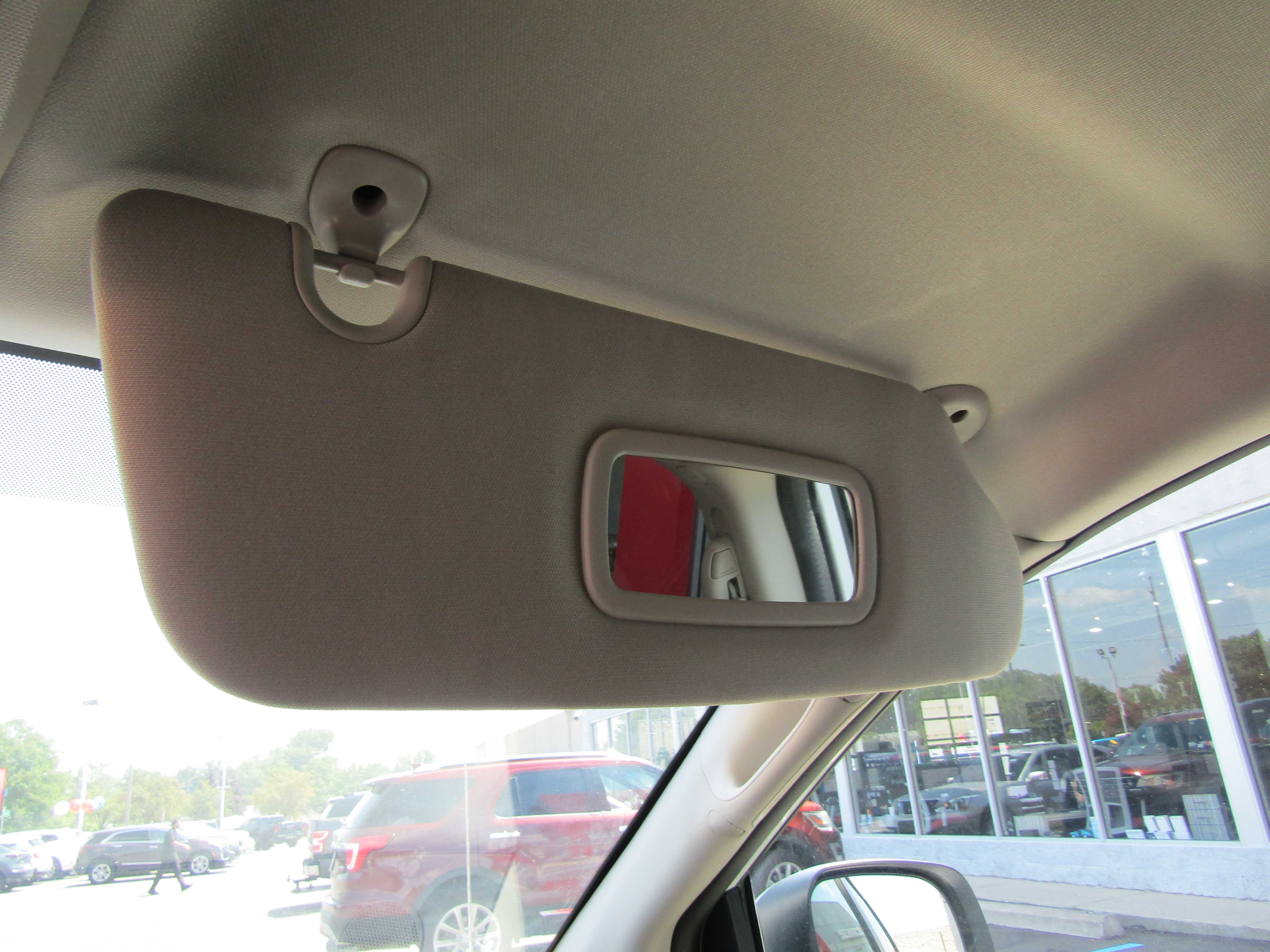 WHITE, 2017 DODGE GRAND CARAVAN PASSENGER Thumnail Image 18