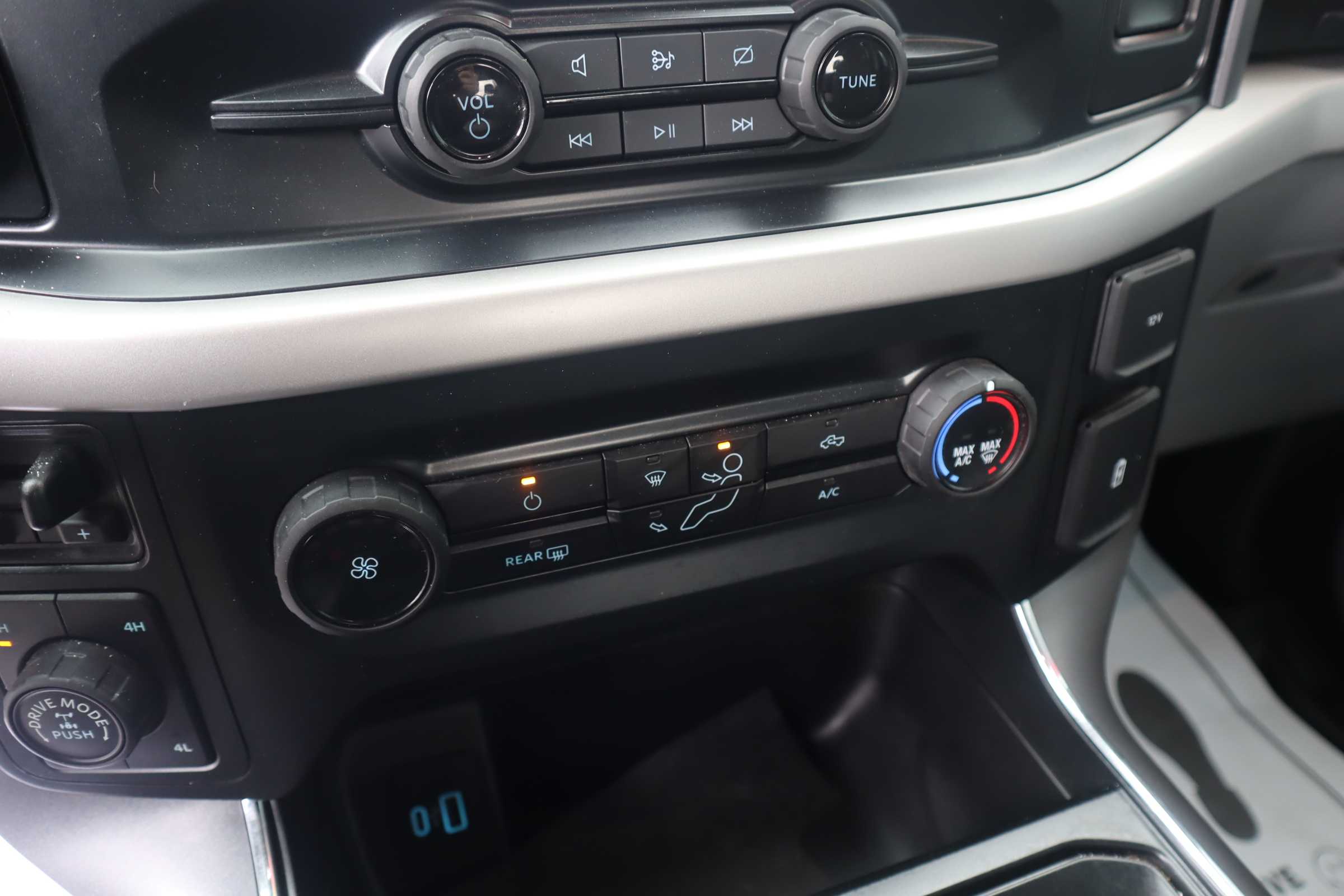 BLACK, 2023 FORD F150 SUPERCREW CAB Thumnail Image 32
