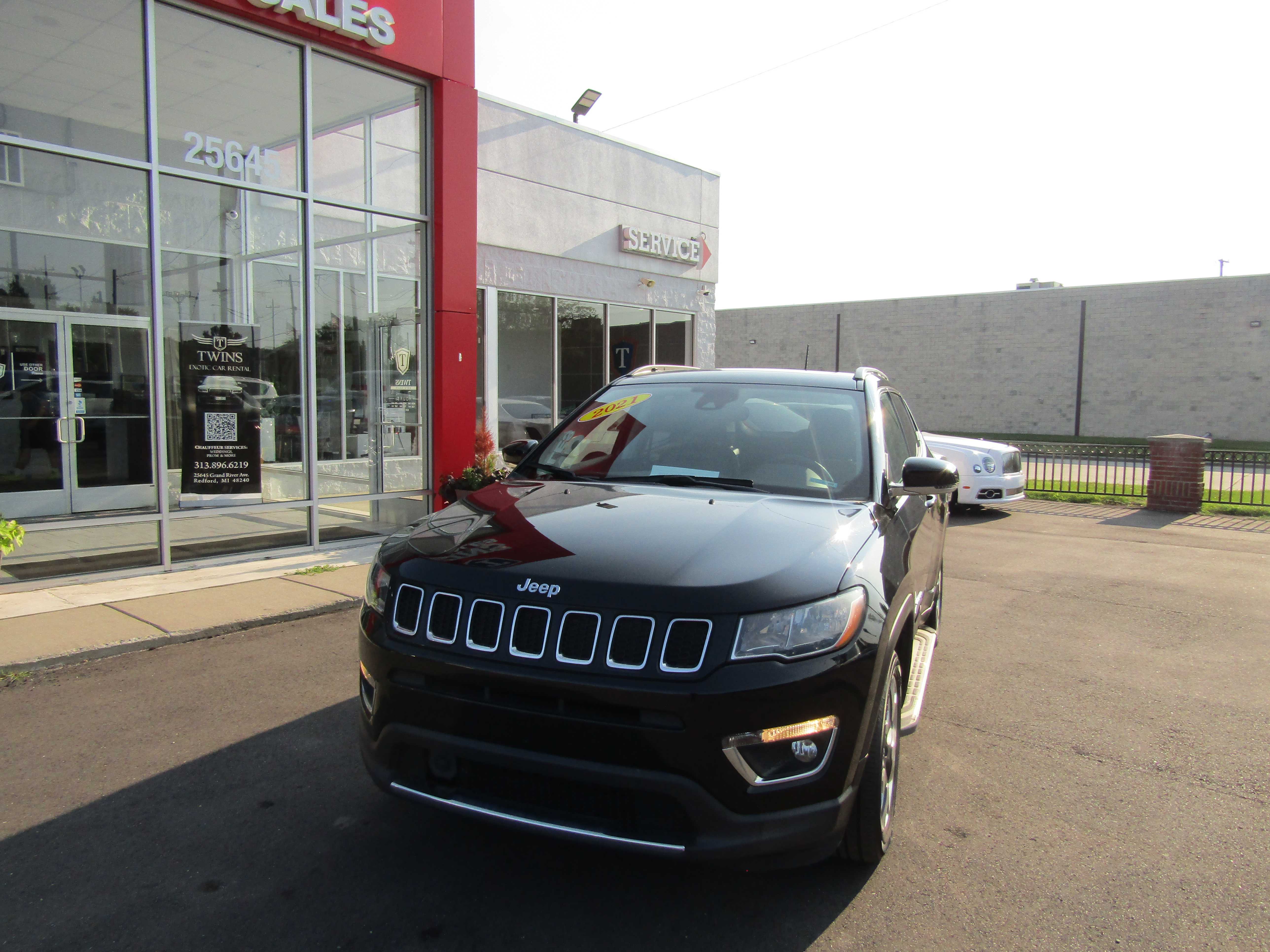 BLACK, 2021 JEEP COMPASS Thumnail Image 3