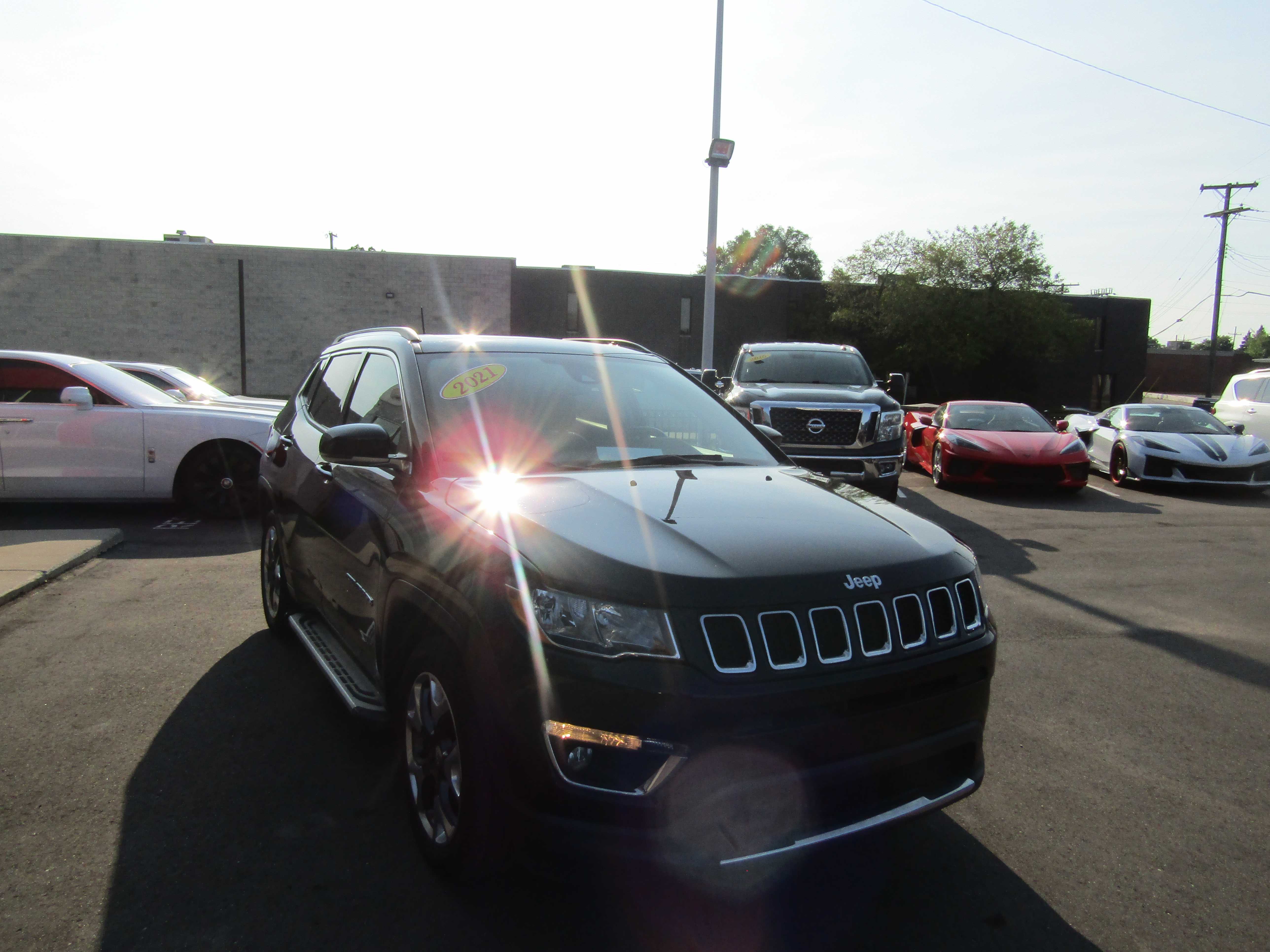 BLACK, 2021 JEEP COMPASS Thumnail Image 4