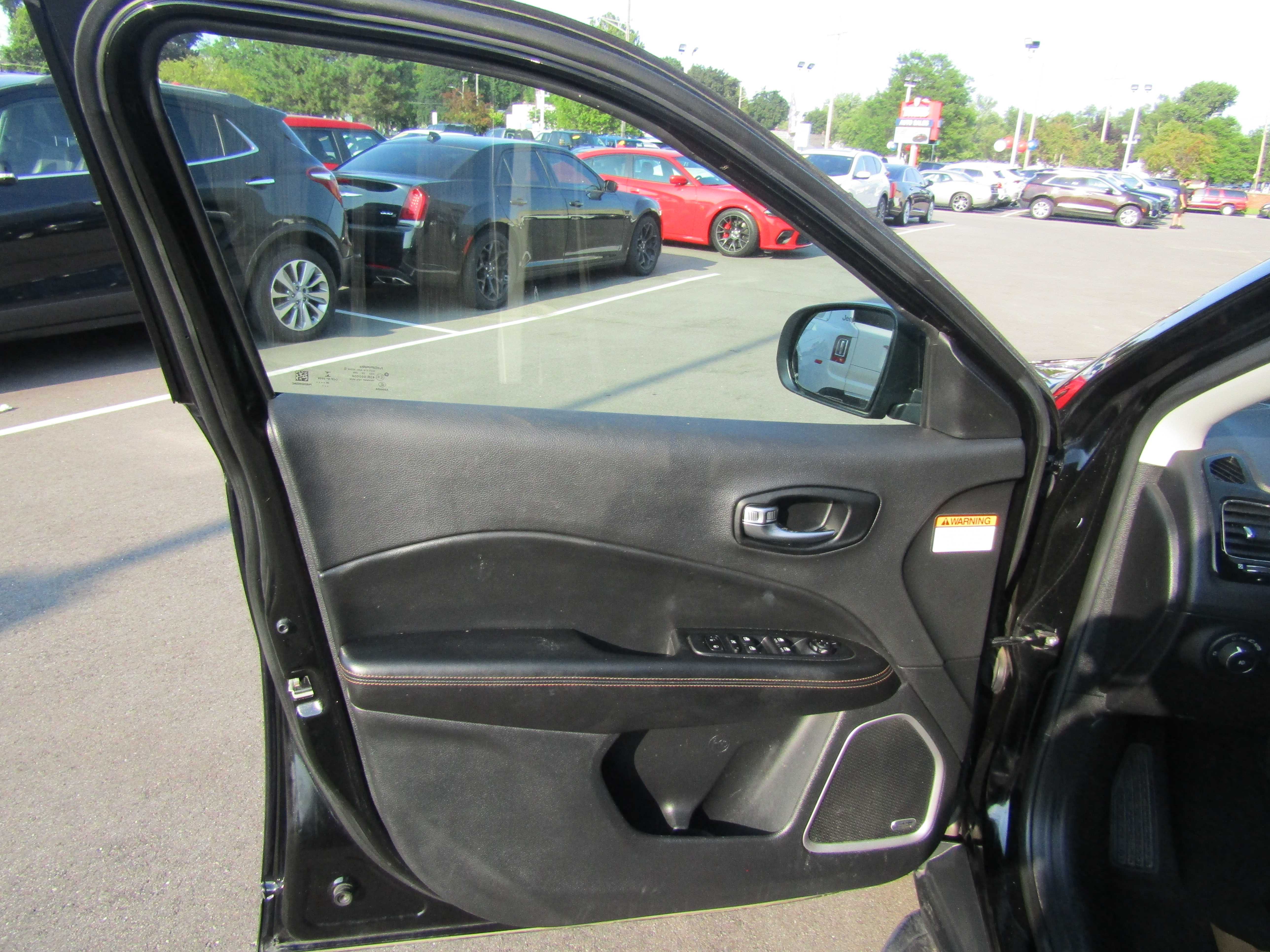BLACK, 2021 JEEP COMPASS Thumnail Image 7