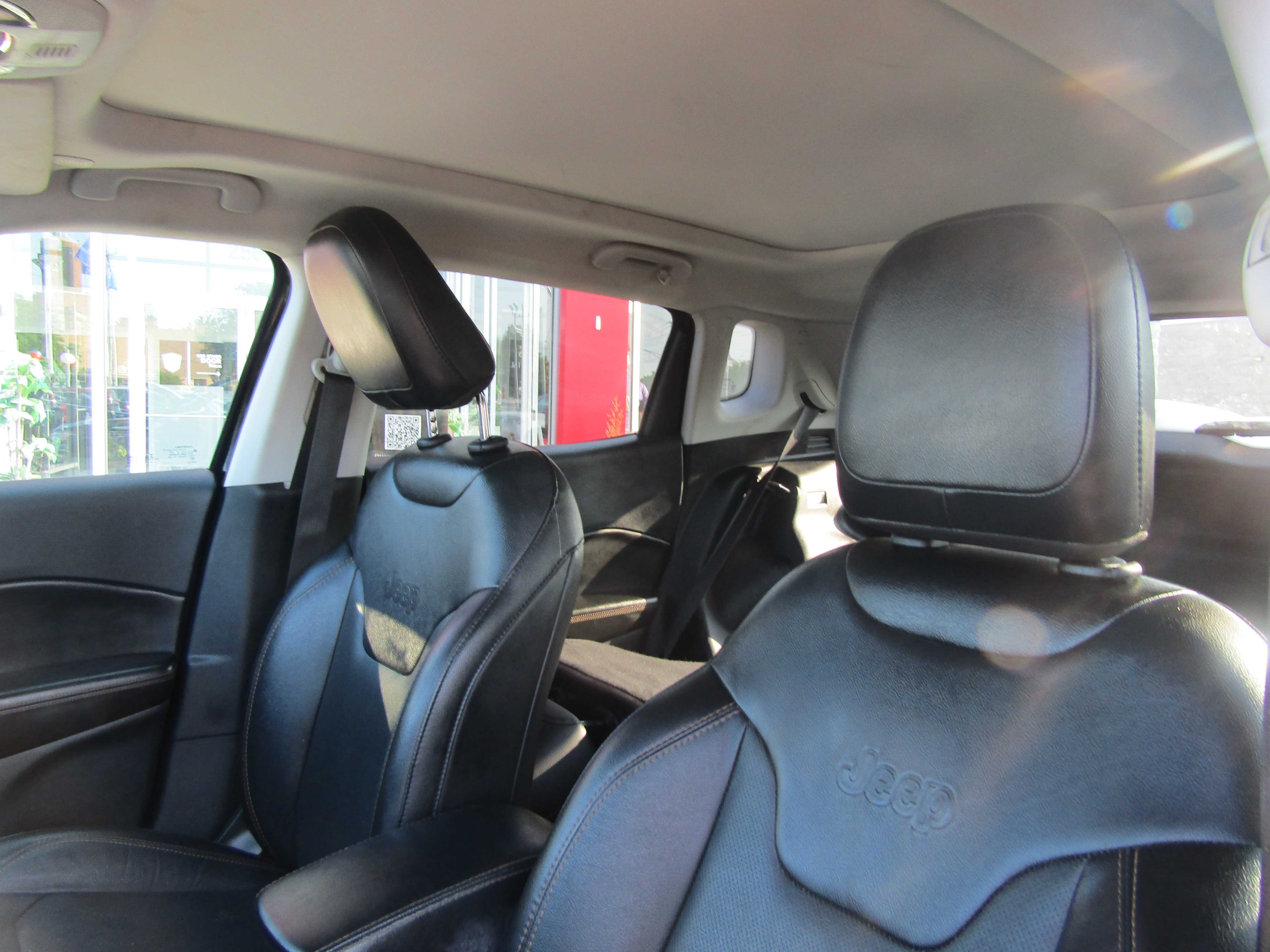 BLACK, 2021 JEEP COMPASS Thumnail Image 9